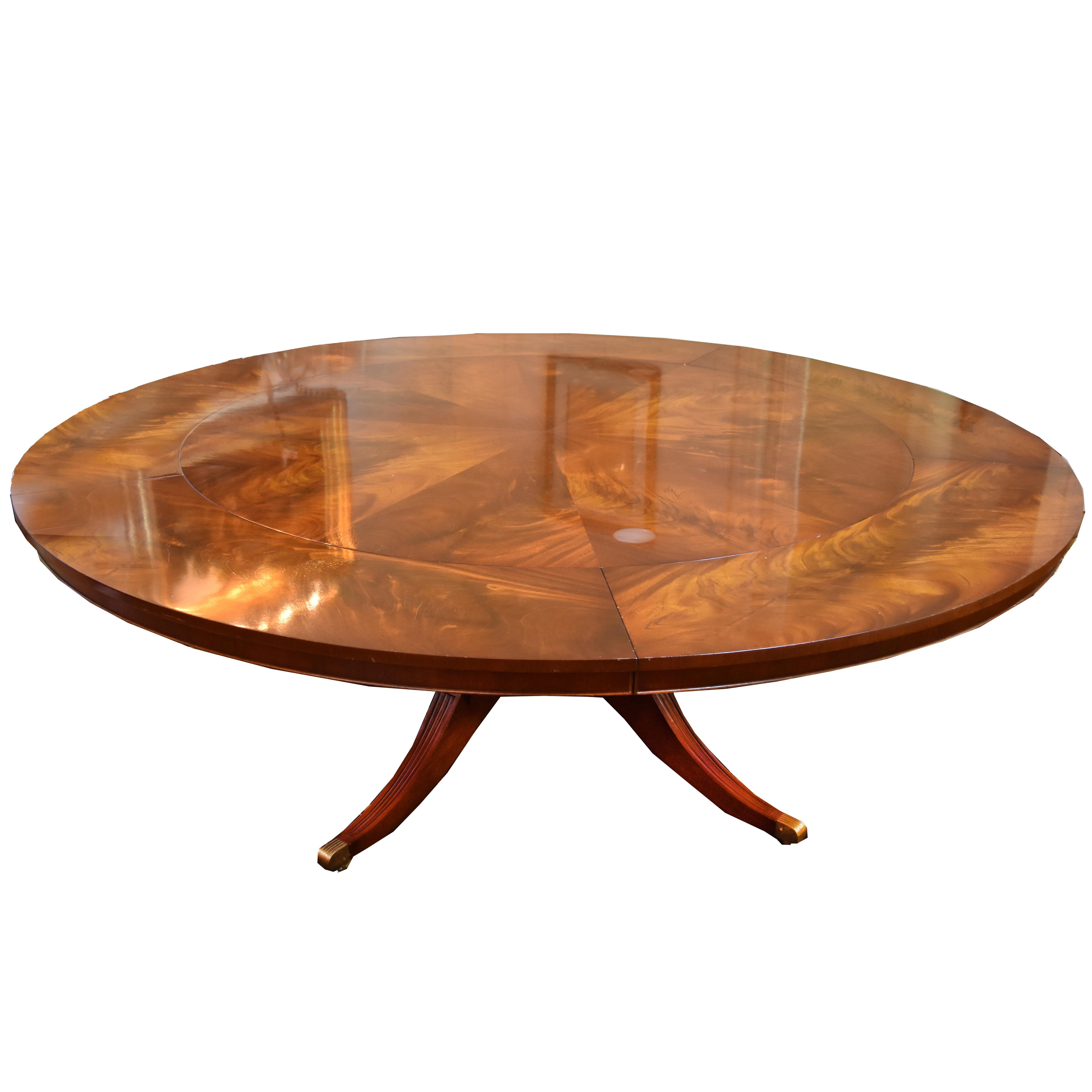 Flame Mahogany Round Pedestal Base Dining Table For Sale