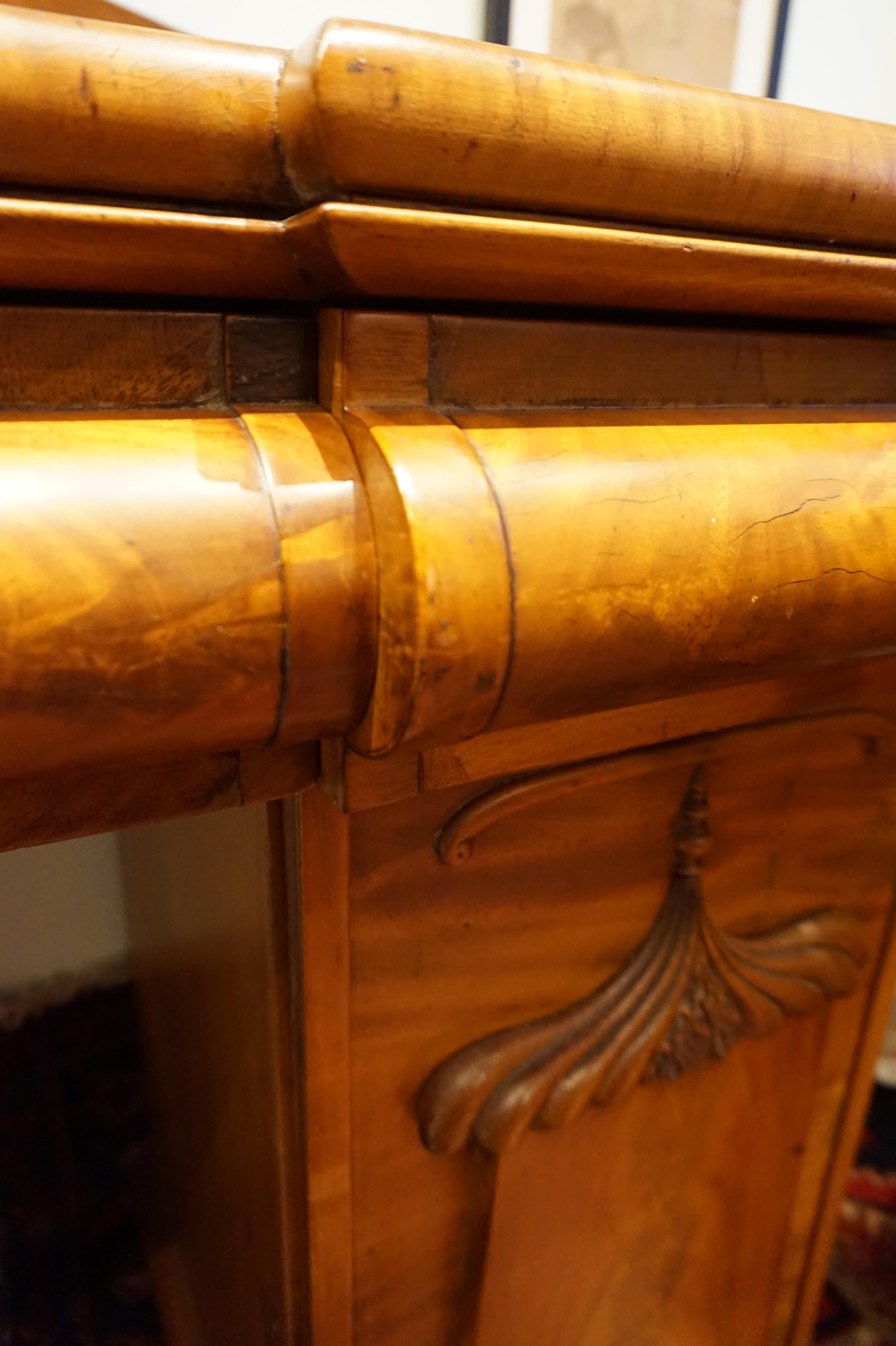 Flame Mahogany Sideboard Buffet from Scotland, 19th Century For Sale 4