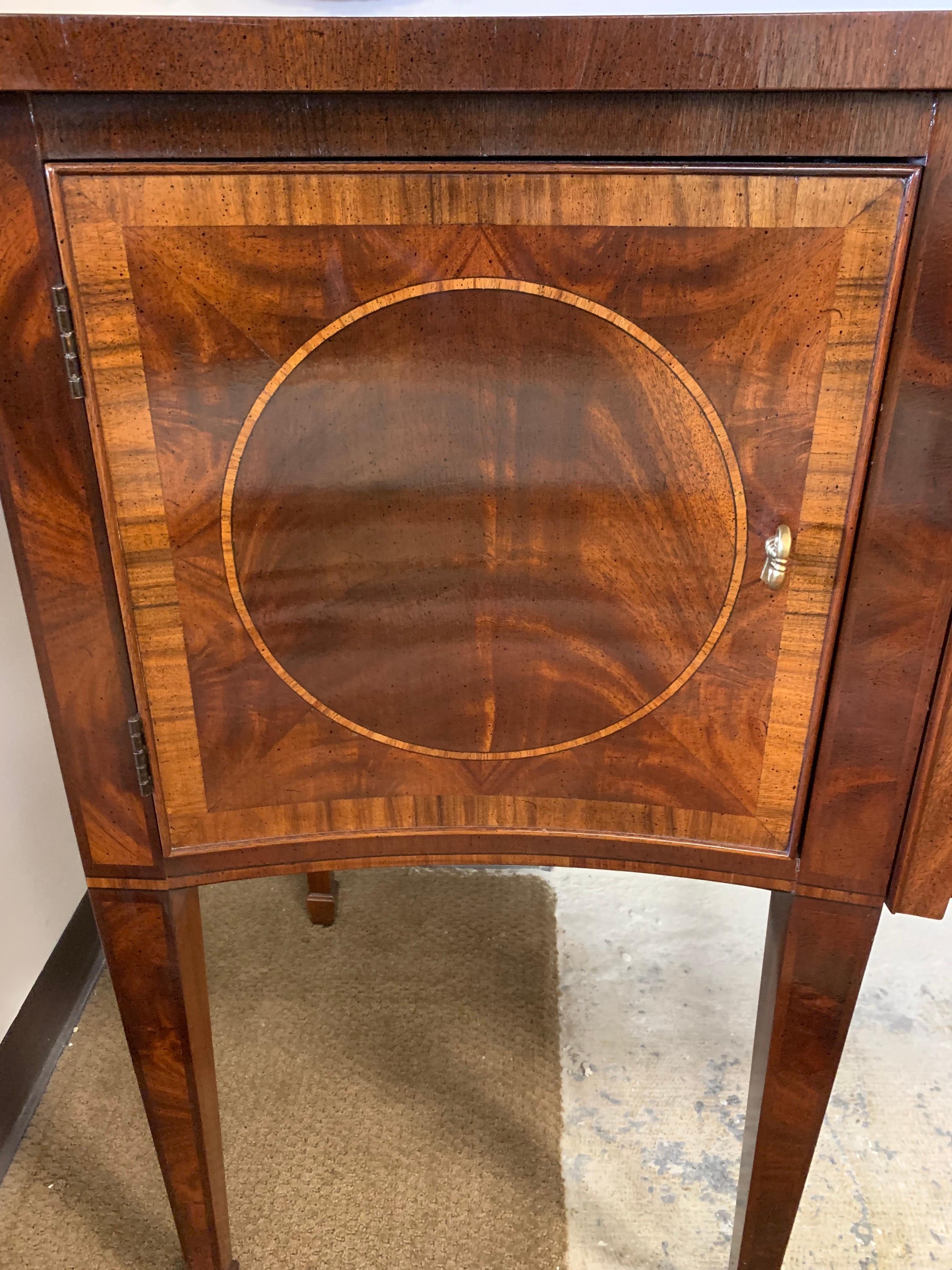 Flame Mahogany Sideboard Credenza Buffet with Inlay New York Made In Good Condition In West Hartford, CT