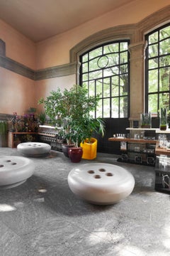 Taburete Bot One Rojo Llama de Fabio Della Fiorentina