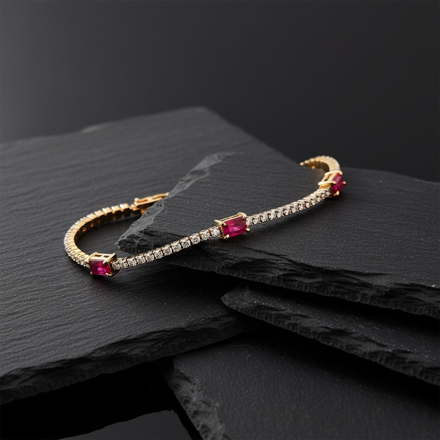 Modern Flame Red Gemstone 14K (or 18k upon request) Yellow Gold Bracelet For Sale