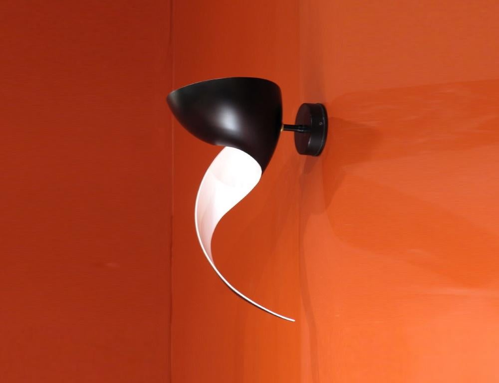 Mid-Century Modern Serge Mouille - Flame Wall Sconce For Sale