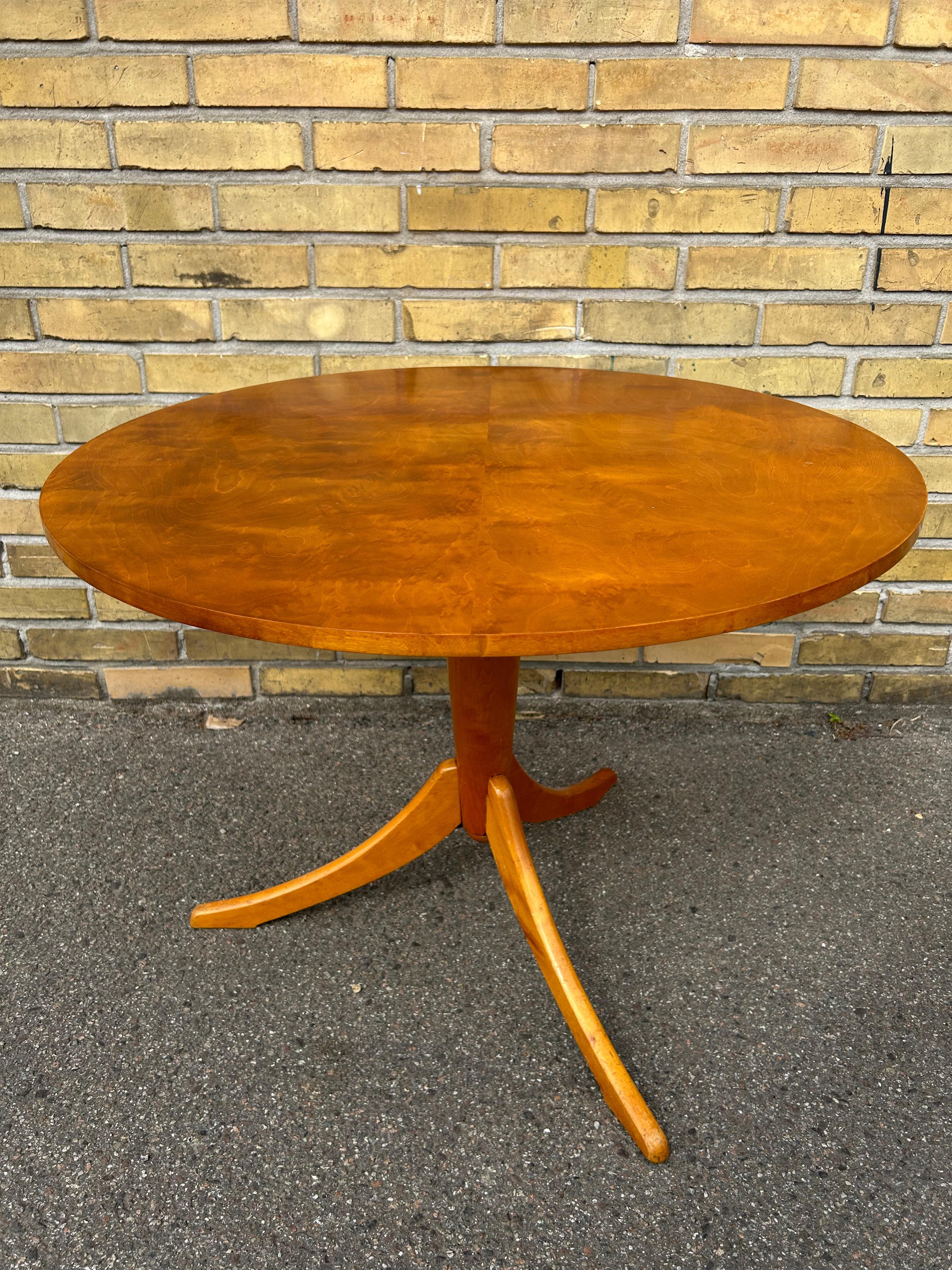 Swedish Flamed Birch Coffe Table Sweden, 1950s For Sale