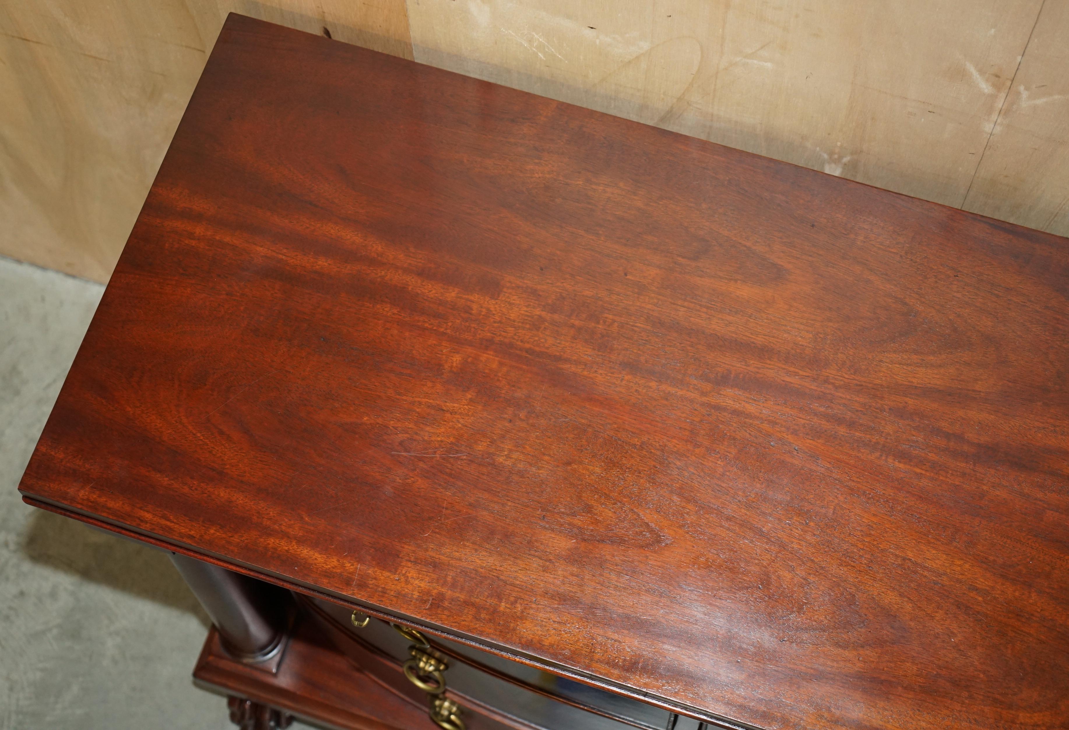 CASSETTIERA A TESTA DI LEONE EMPIRE IN LEGNO DURO FIAMMATO DI RALPH LAUREN CON FRONTE A FOCO in vendita 5