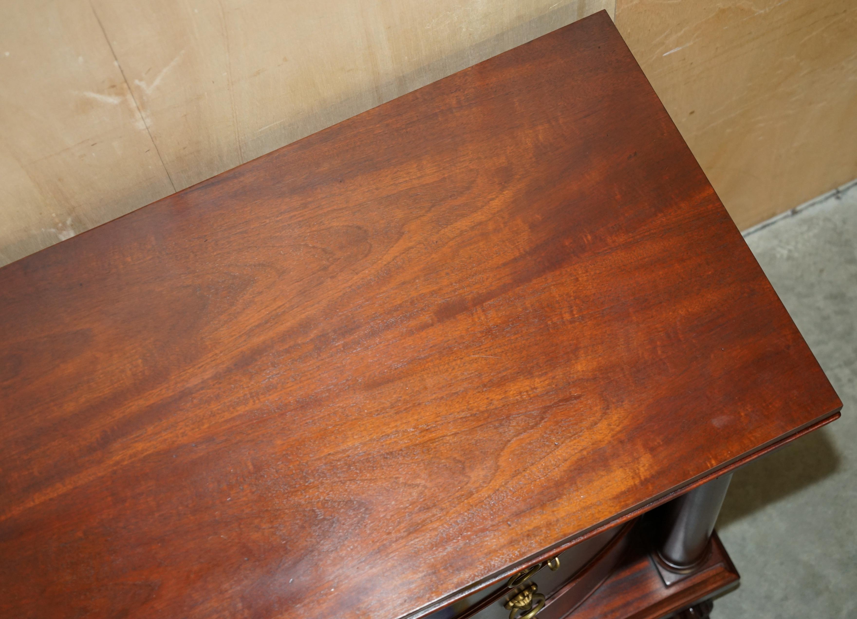 CASSETTIERA A TESTA DI LEONE EMPIRE IN LEGNO DURO FIAMMATO DI RALPH LAUREN CON FRONTE A FOCO in vendita 6