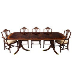 Flamed Mahogany Duncan Phyfe Style High Gloss Dining Table and 8 Chairs Set