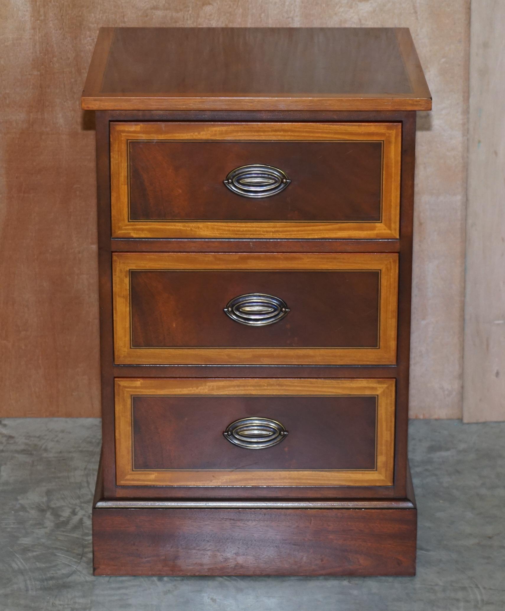 We are delighted to offer this lovely John Tanous flamed mahogany & walnut three drawer side table

A very good looking and well made piece, made in the Georgian style, the handles are very Gillows, size wise its ideally suited as a lamp table in