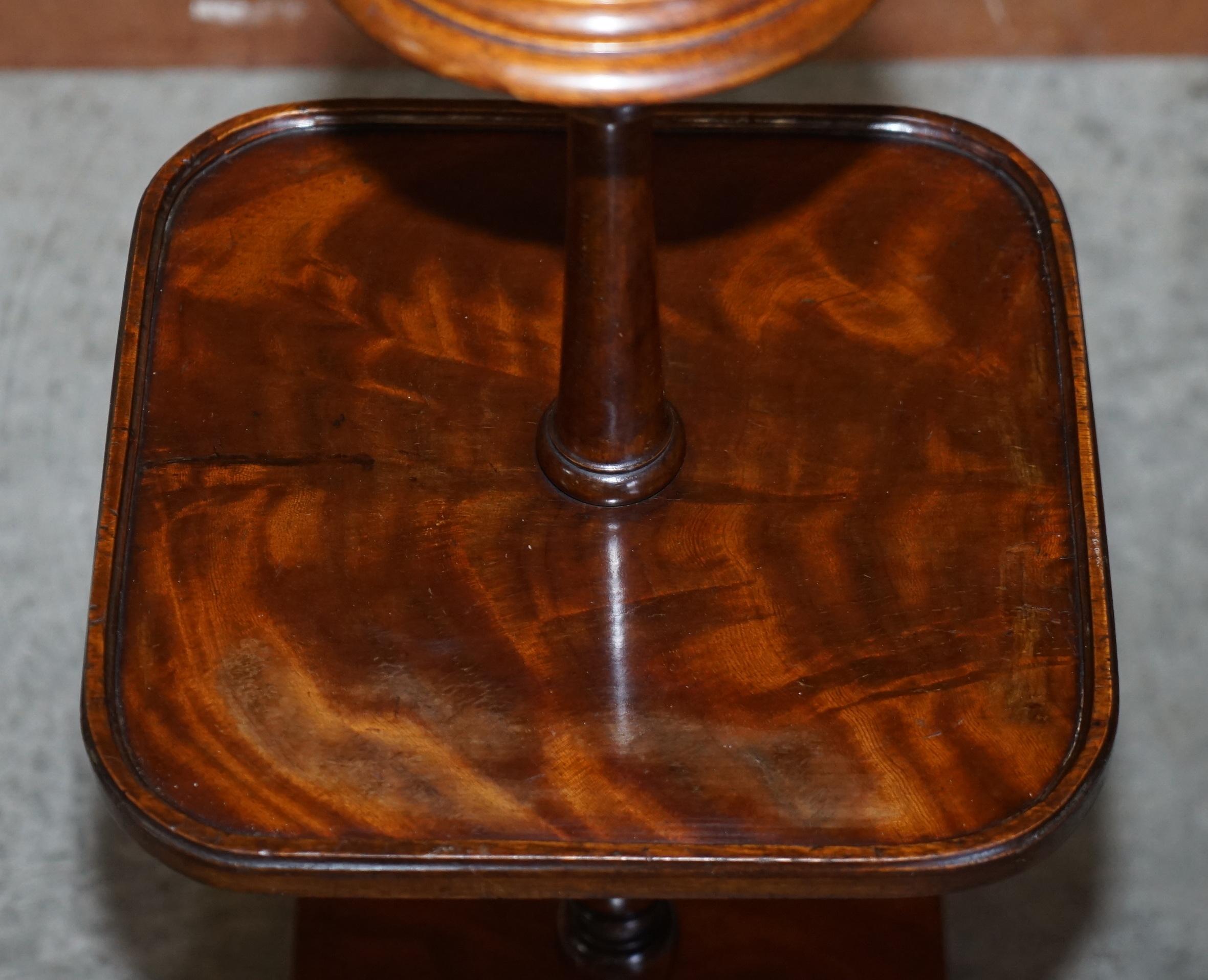 English Flamed Hardwood Whatnot Two Tier Side End Lamp Table with Jardiniere Top Stand For Sale