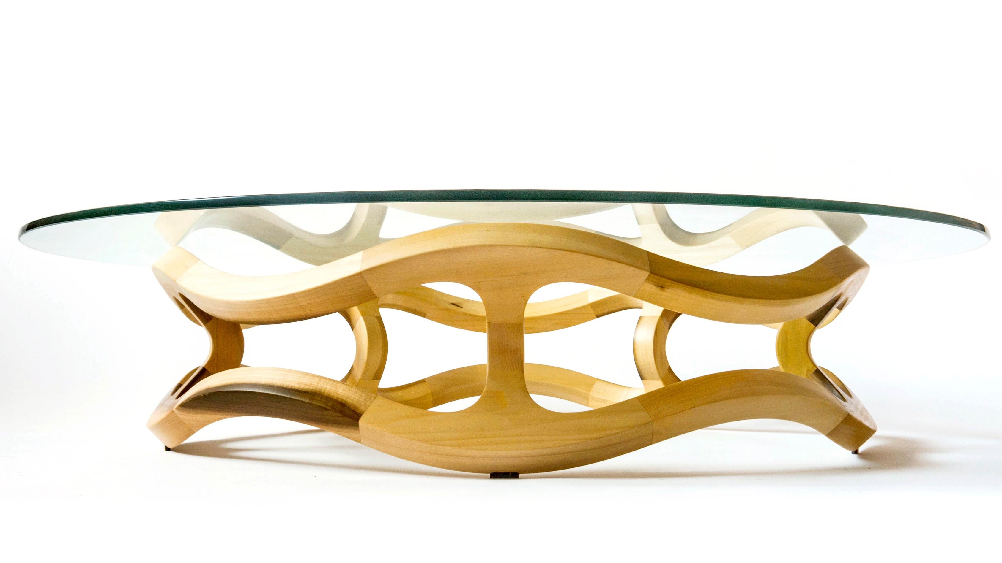Peuplier Table centrale sculpturale géométrique Flamenca en bois massif de Pedro Cerisola en vente