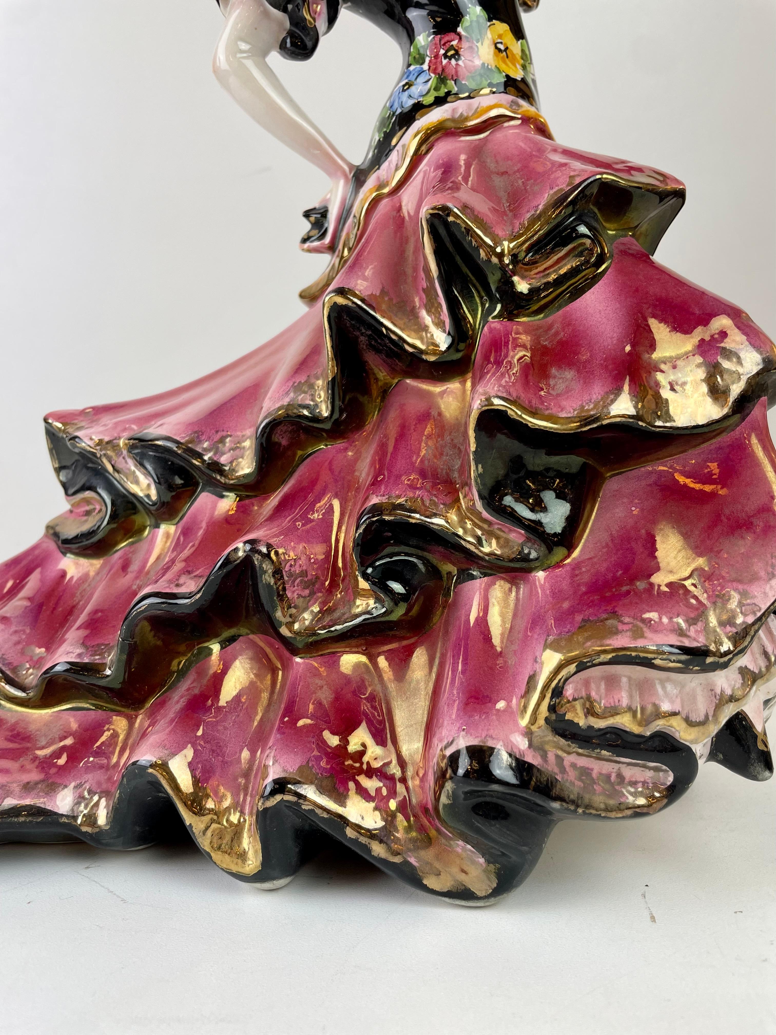 Metà XX secolo Ballerina di flamenco in ceramica di Formento & Formento, anni '50-'60 in vendita