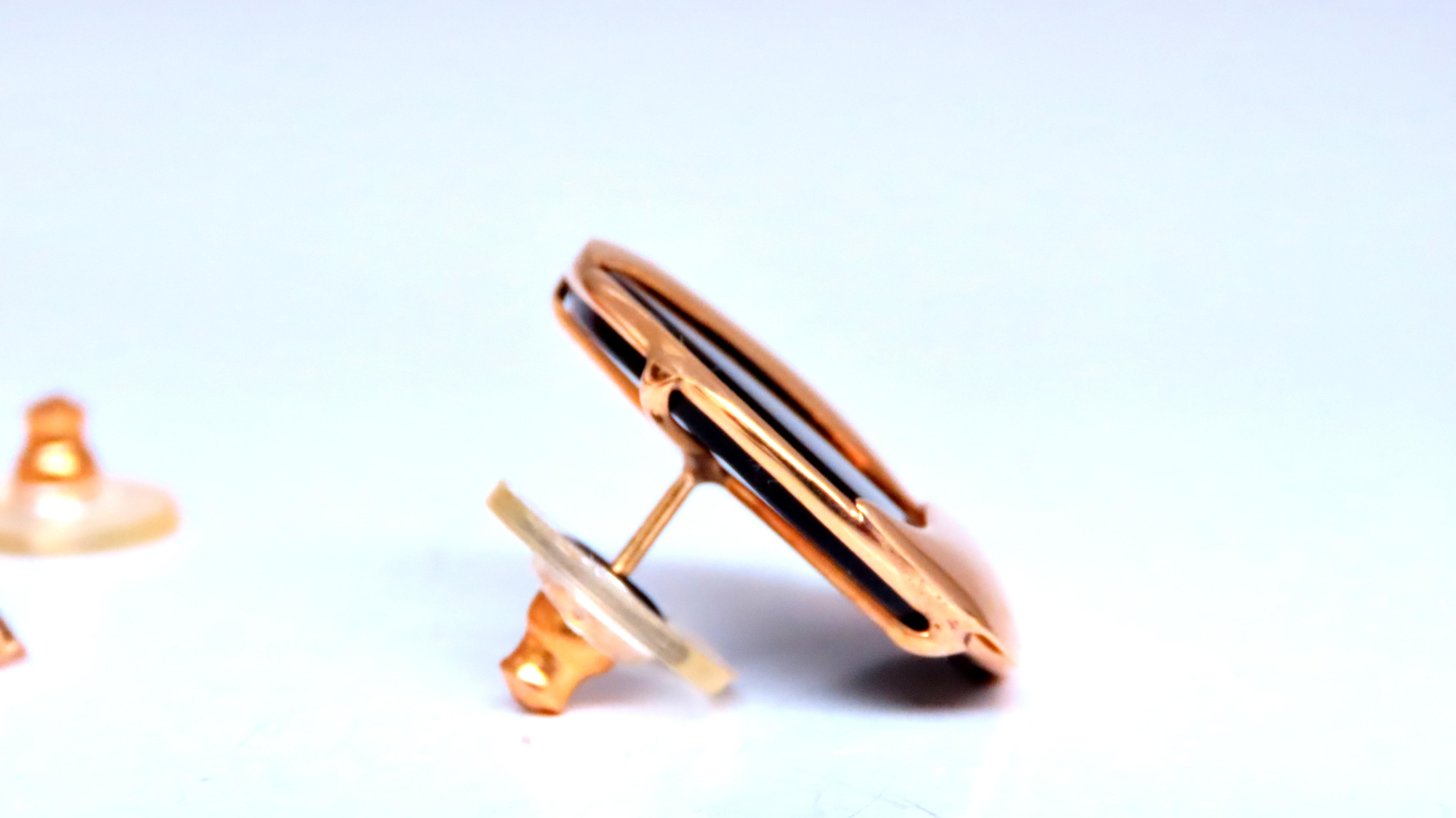 Circular Black Onyx & Gold earrings
15mm diameter
14kt yellow gold
7.7 grams