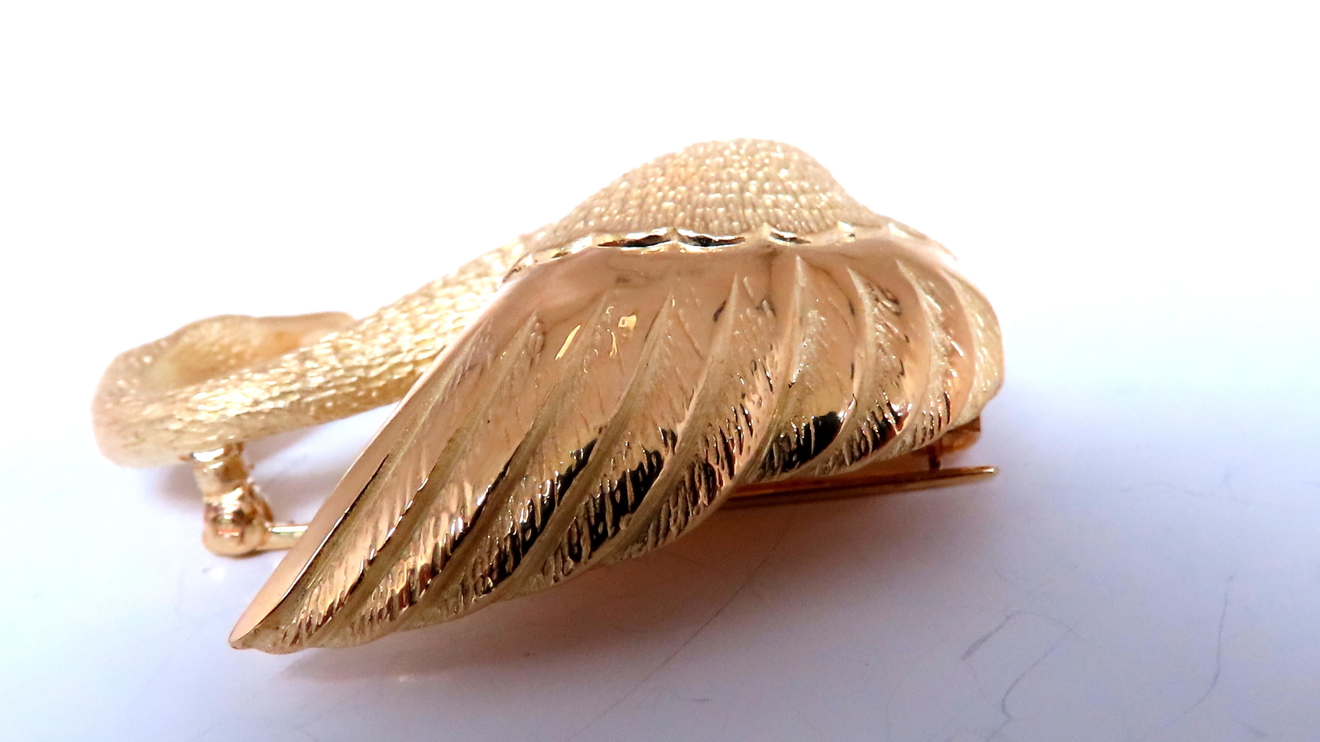Flaming Gold Swan 18kt 3D Still life pin 12561 In New Condition For Sale In New York, NY