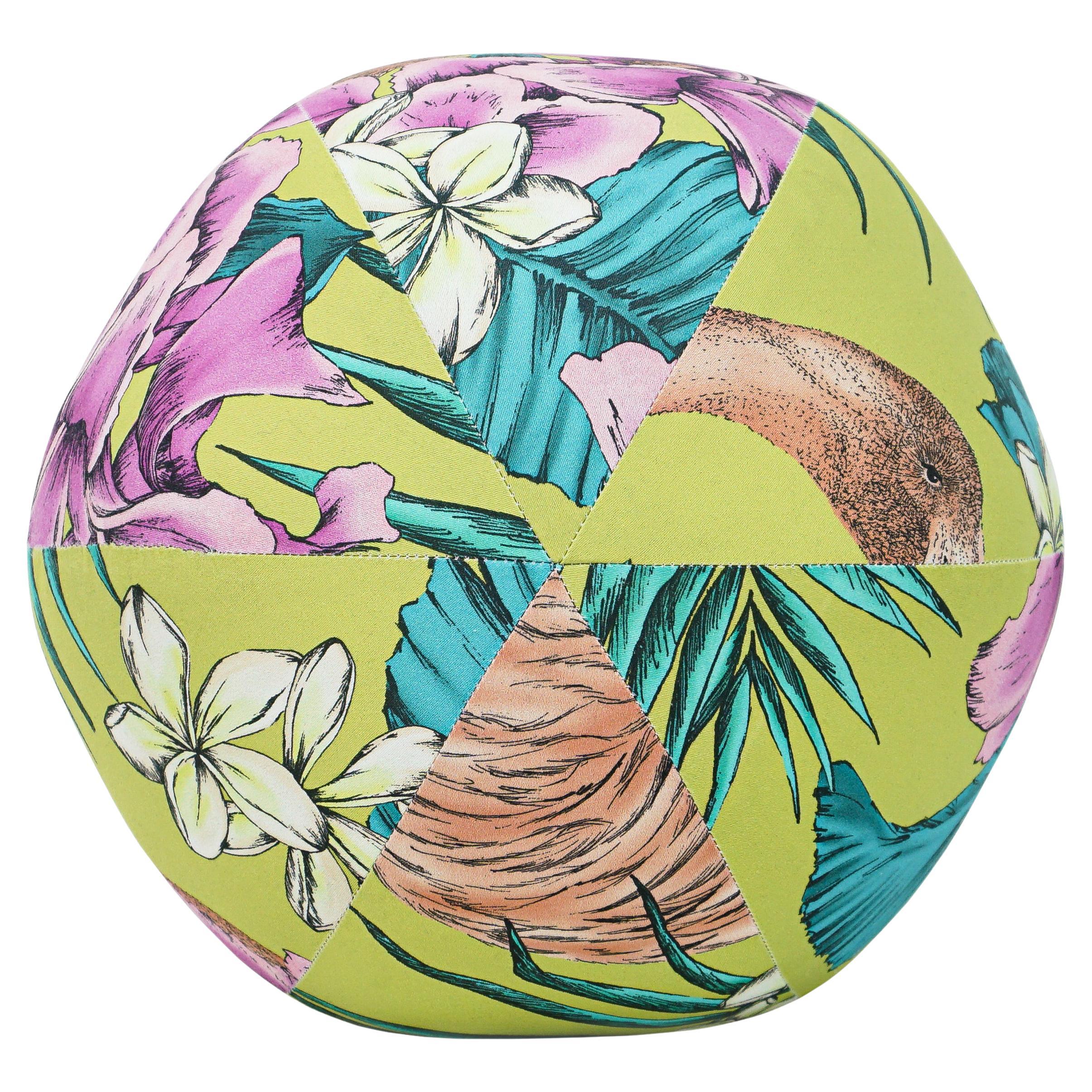 Flamingo-Kugelkissen aus bedruckter Baumwolle mit Matthew Williamson-Druck im Angebot