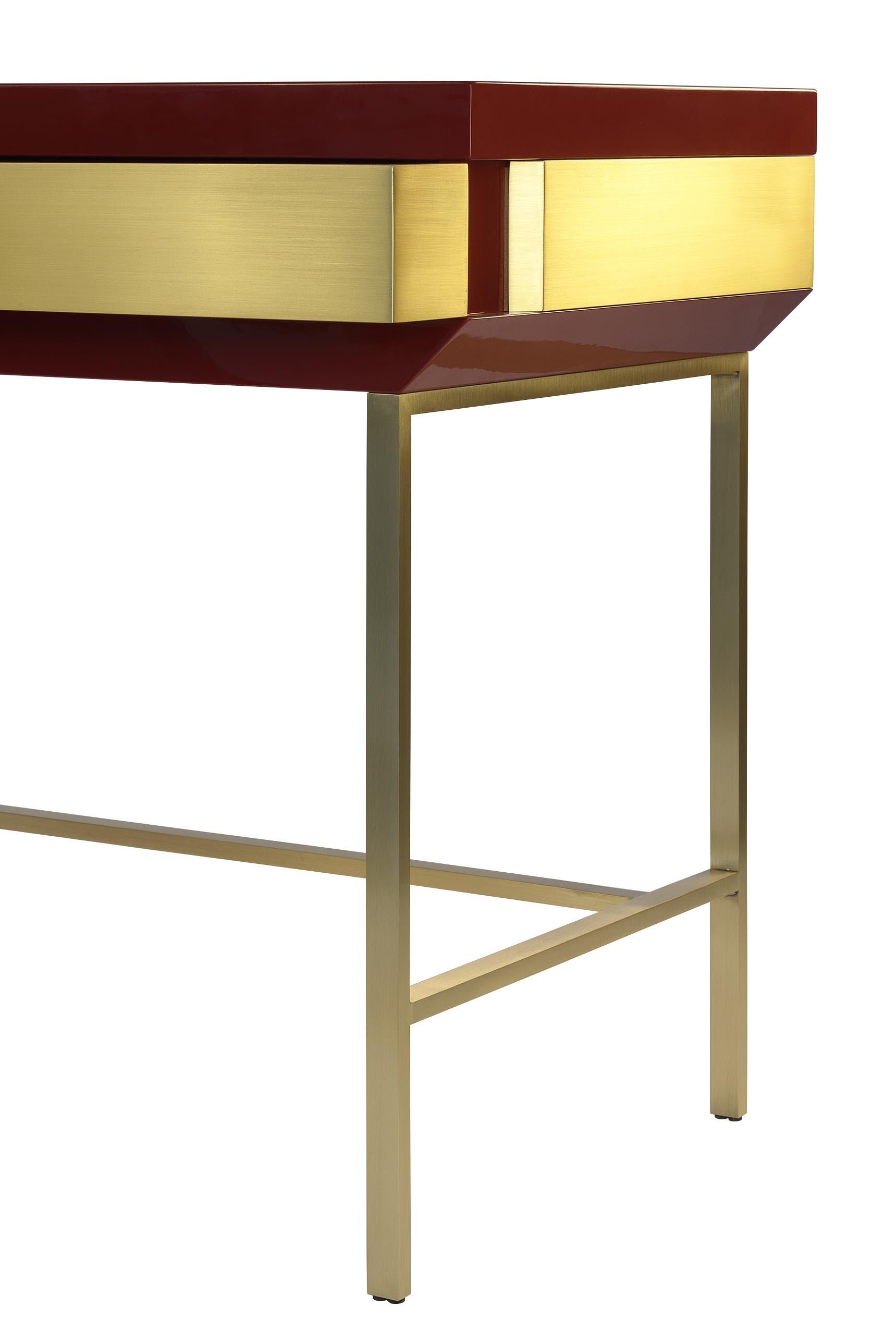 Other Flamingo Desk Table in Lacquered Wood and Brass For Sale