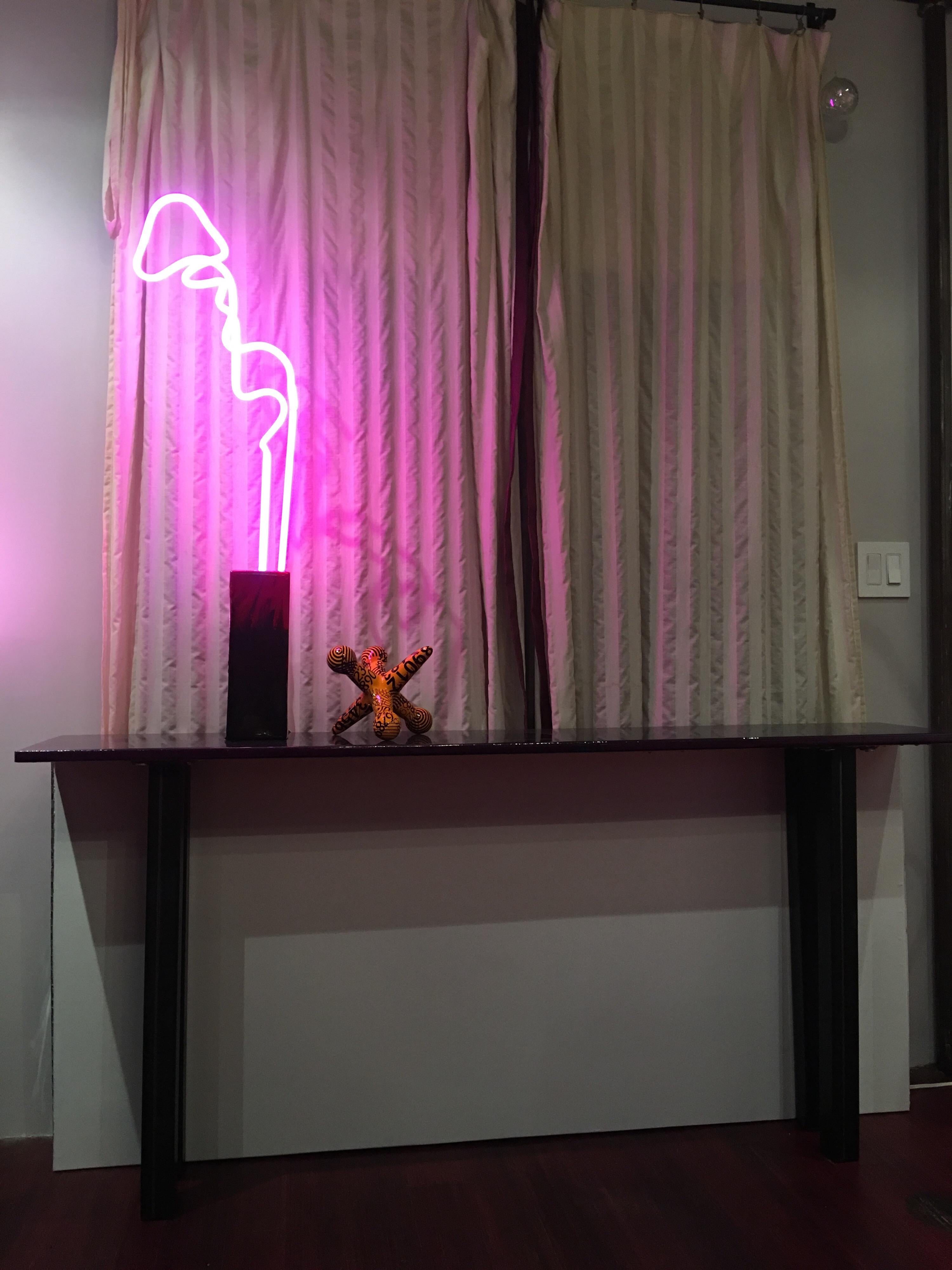 ‘Flamingo’ Neon Lamp in Hot Pink and Ruby Red Neon Glass, Handmade Modern For Sale 1