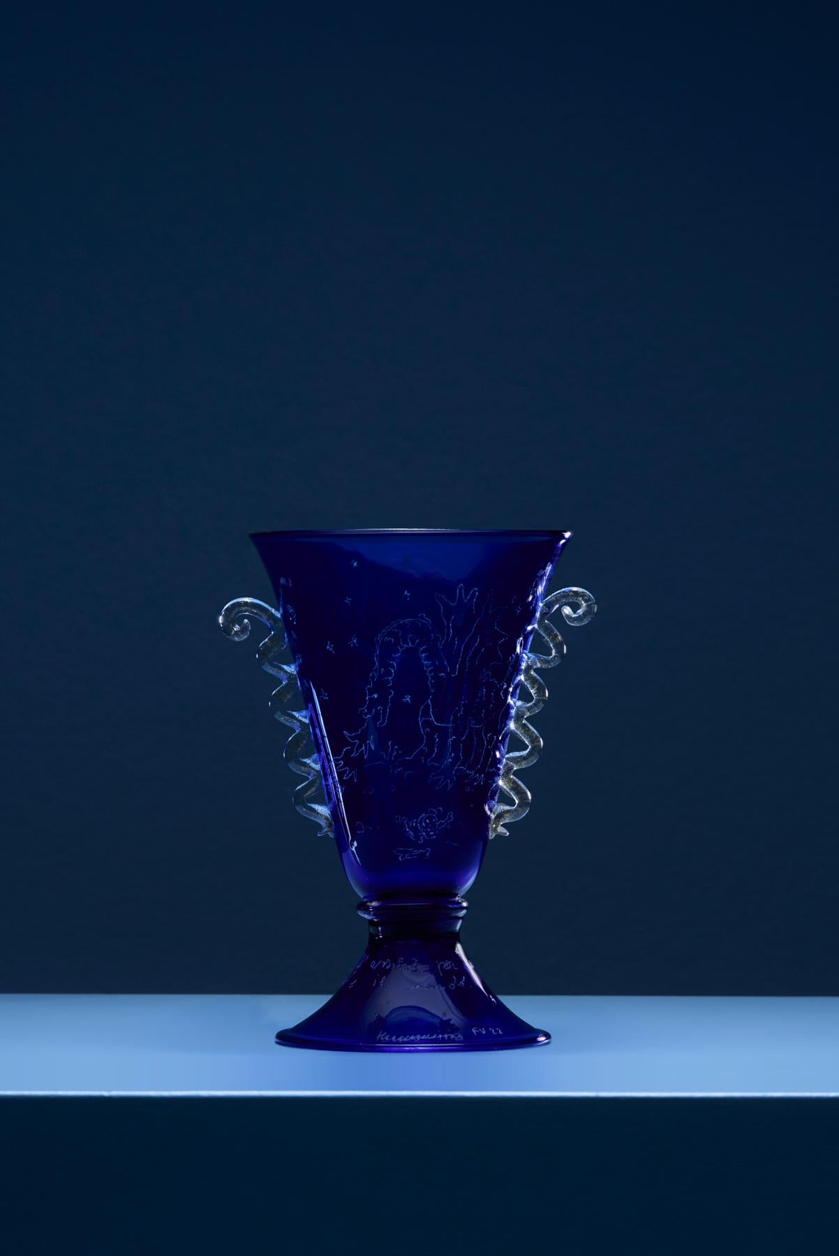 Italian Flaminia Veronesi Etched Murano Dark Blue Glass For Sale