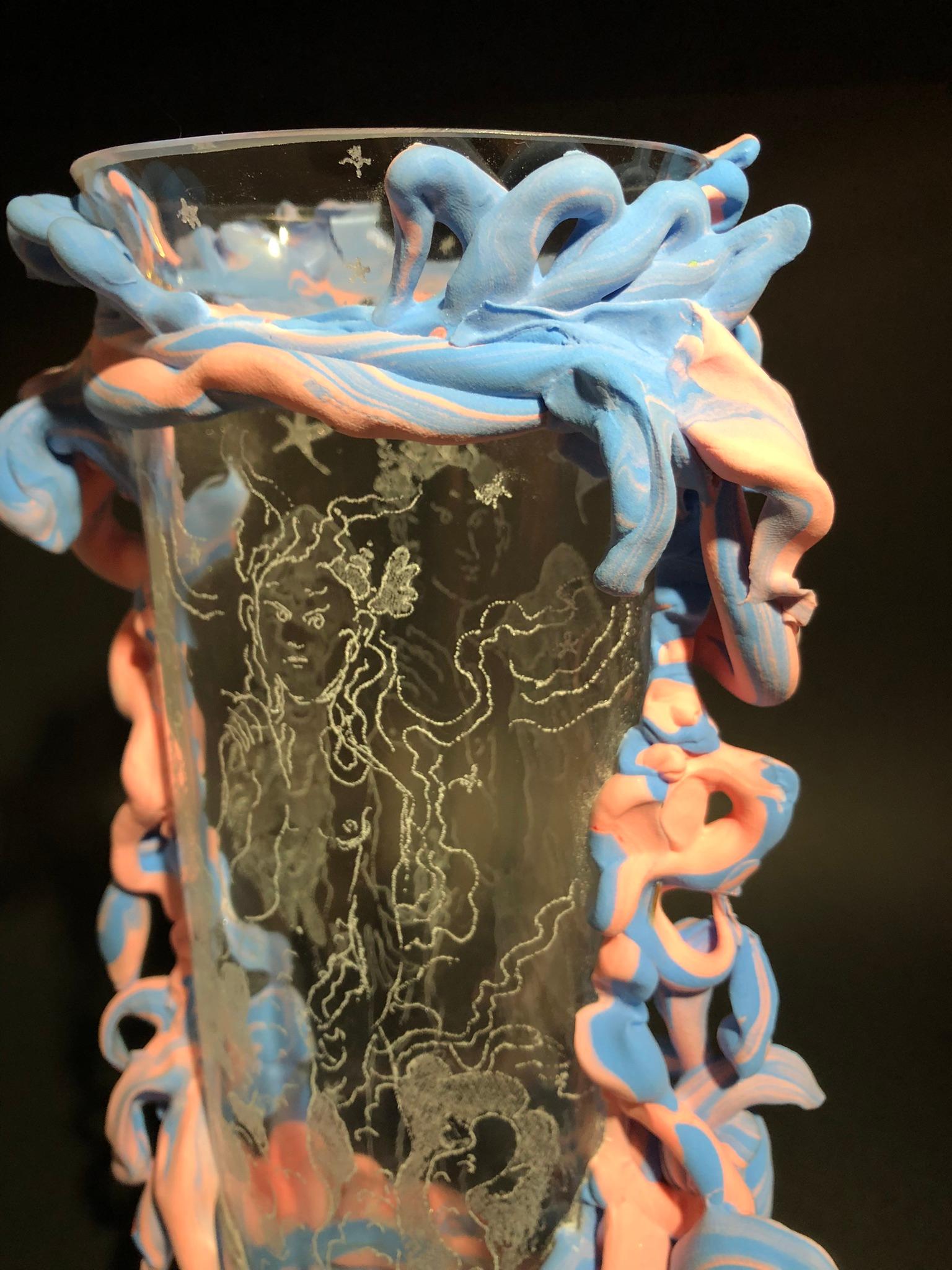 Flaminia Veronesi Vase en verre de Murano gravé avec applications Neuf - En vente à Milano, IT