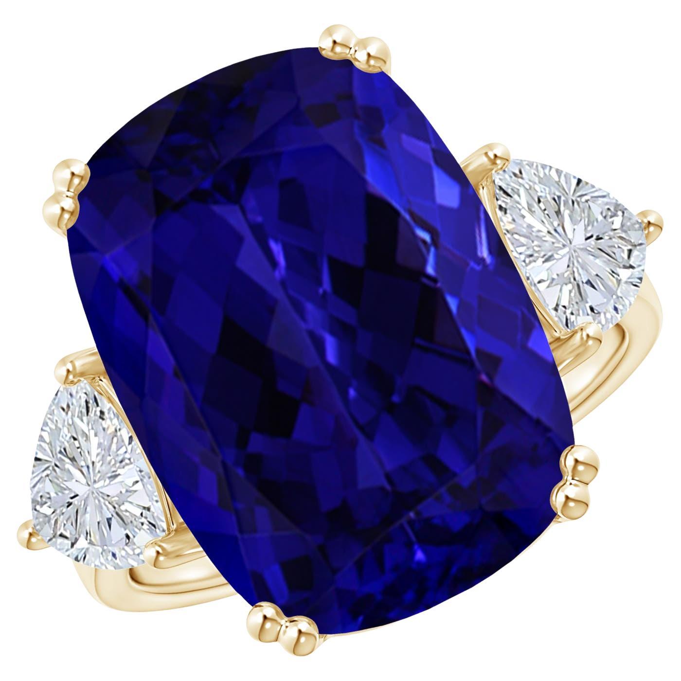En vente :  Flanked by Sparkling Trillion Diamonds est une tanzanite coussin certifiée GIA