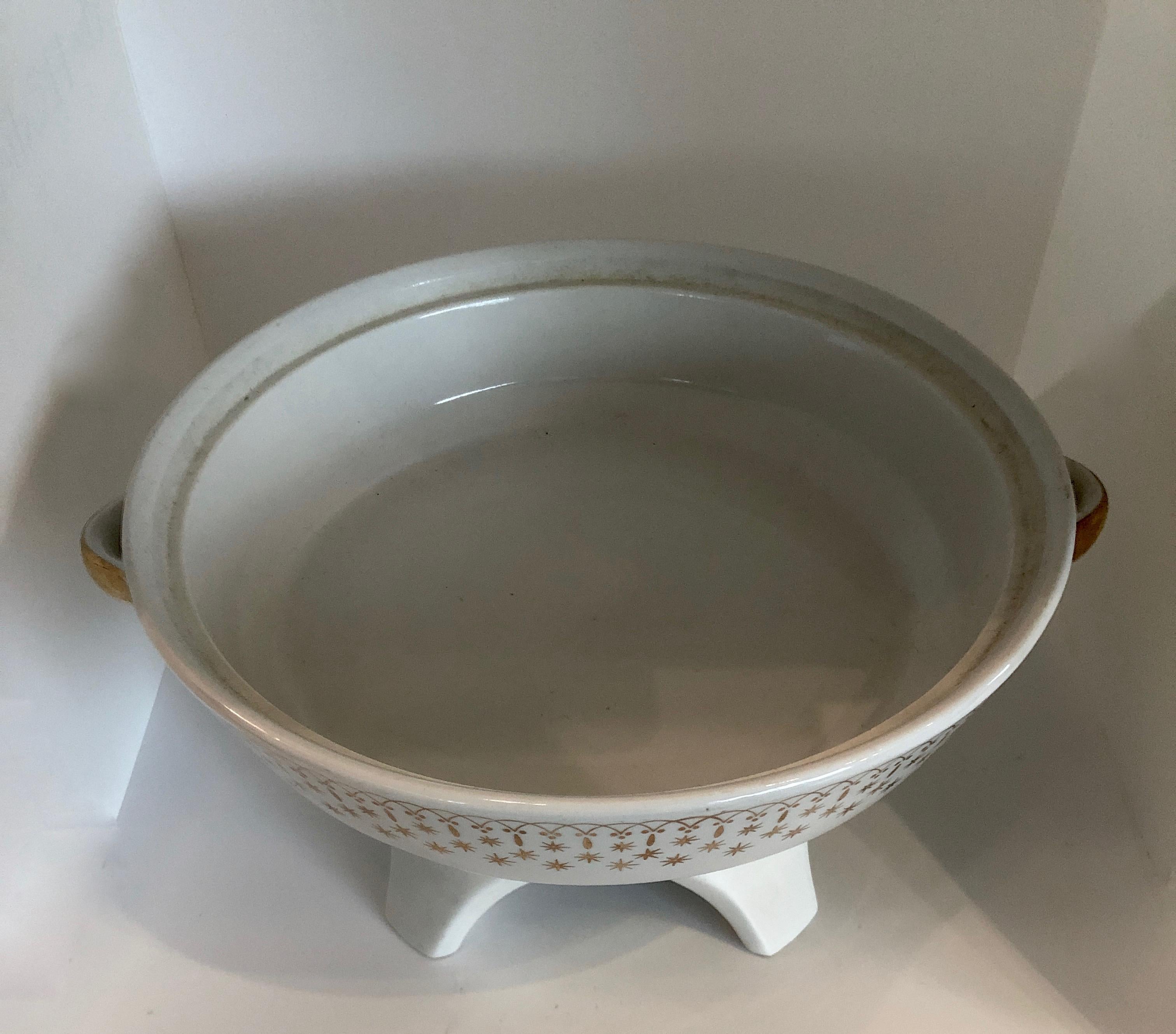 Flare-Ware by Hall China White Porcelain with Gilt Accents Chafing Dish / Fondue For Sale 7