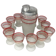 Verres à liqueur évasés à bandes rouges et or avec shaker