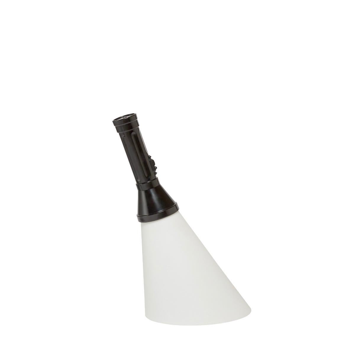 Lampada Flash con Led ricaricabile in polietilene nero di Studio A In condizioni Nuovo in vendita a Brooklyn, NY