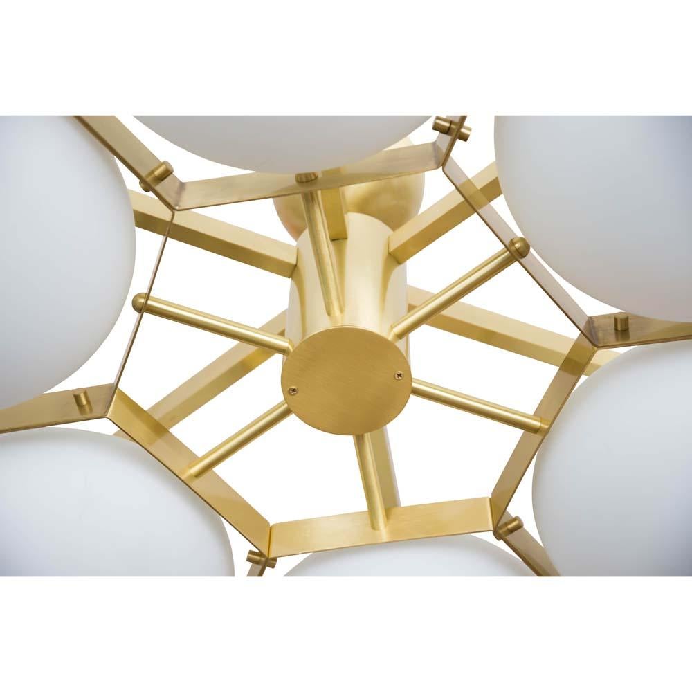 Plafonnier en laiton avec structure en laiton et verre blanc de Murano par Alberto Dona en vente 1