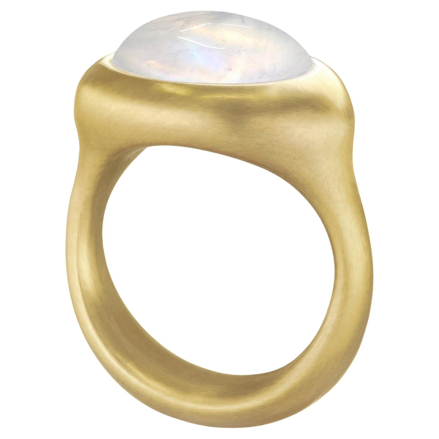 Blauer Flashy Regenbogen Mondstein 22k Gelbgold Wichtiger Gussring, Lola Brooks 2023