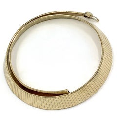 Flat and Wide Omega Collar or Choker Chain in Yellow Gold