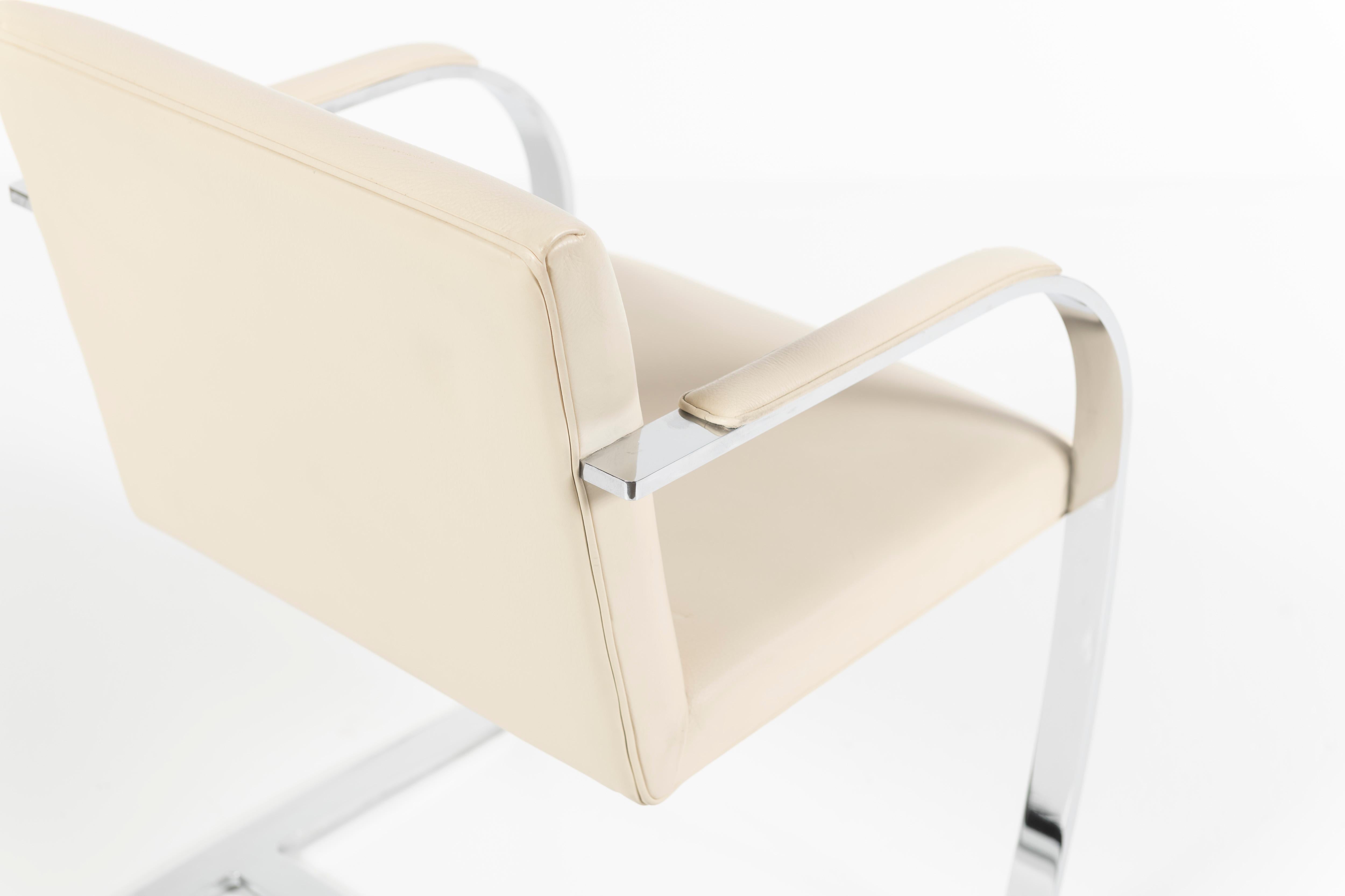 Flat Bar Armchair in Cream Leather and Chrome, in the style of Mies van der Rohe For Sale 1