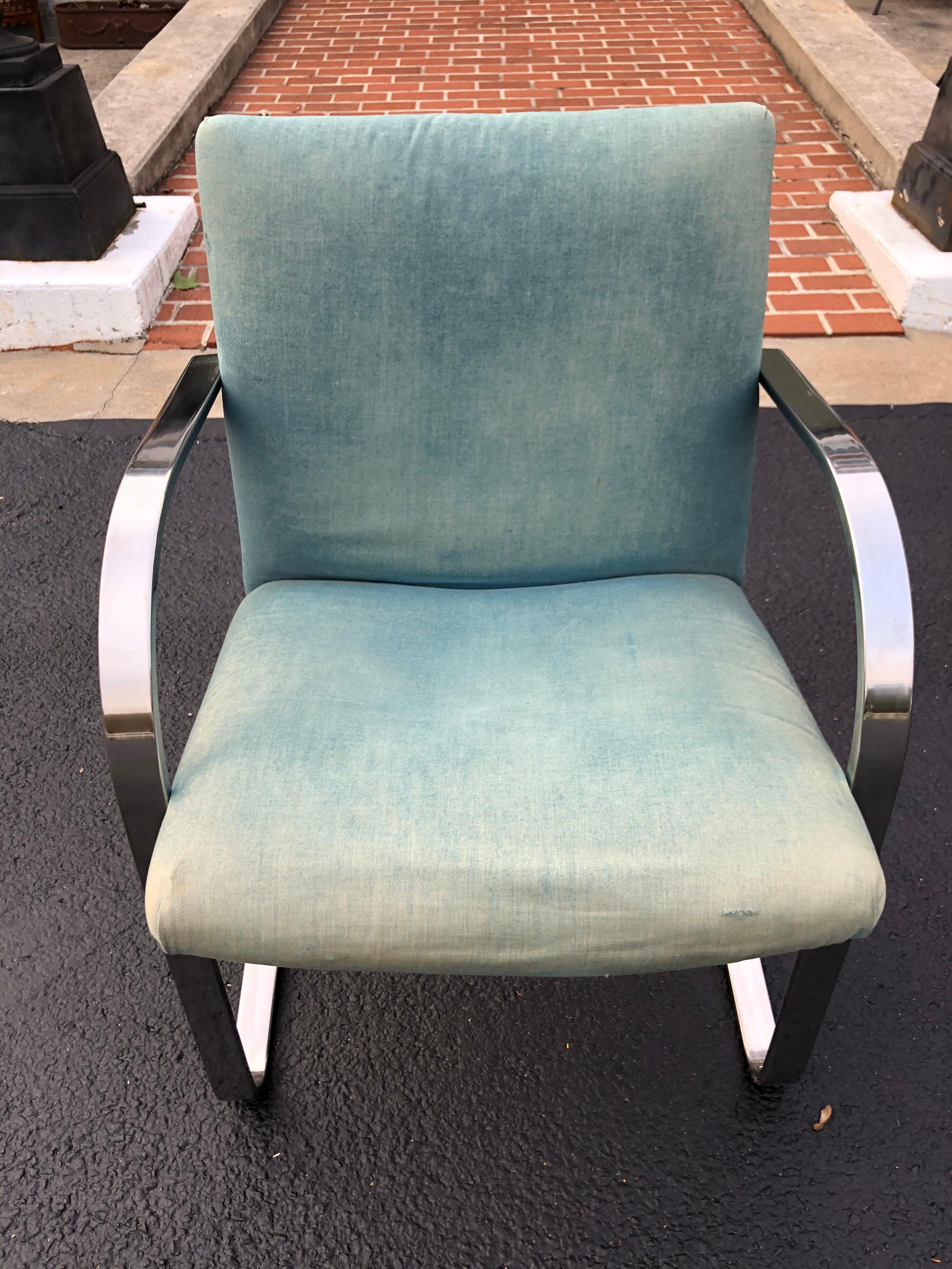 Flat Bar Brno Style Chair In Good Condition In Redding, CT