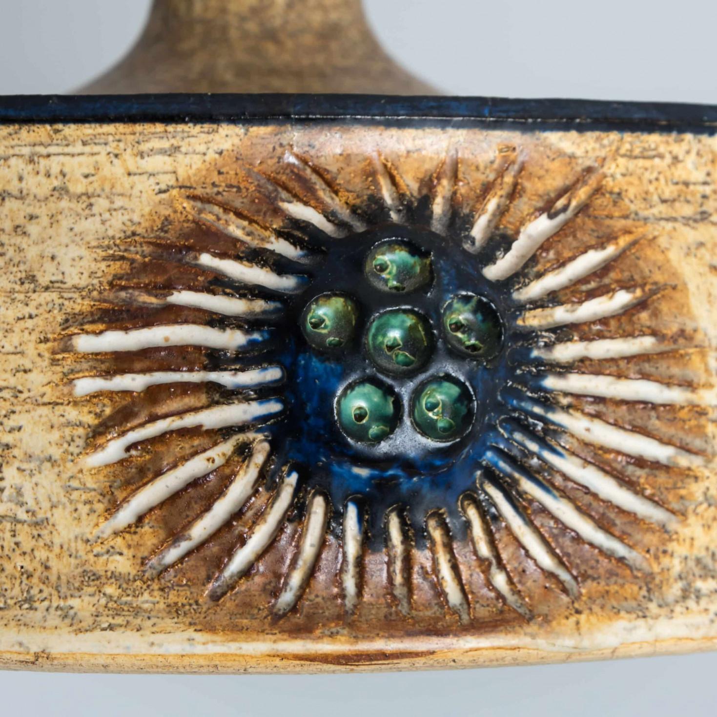Lámpara colgante de cerámica marrón plana, Dinamarca, 1970 Otro en venta
