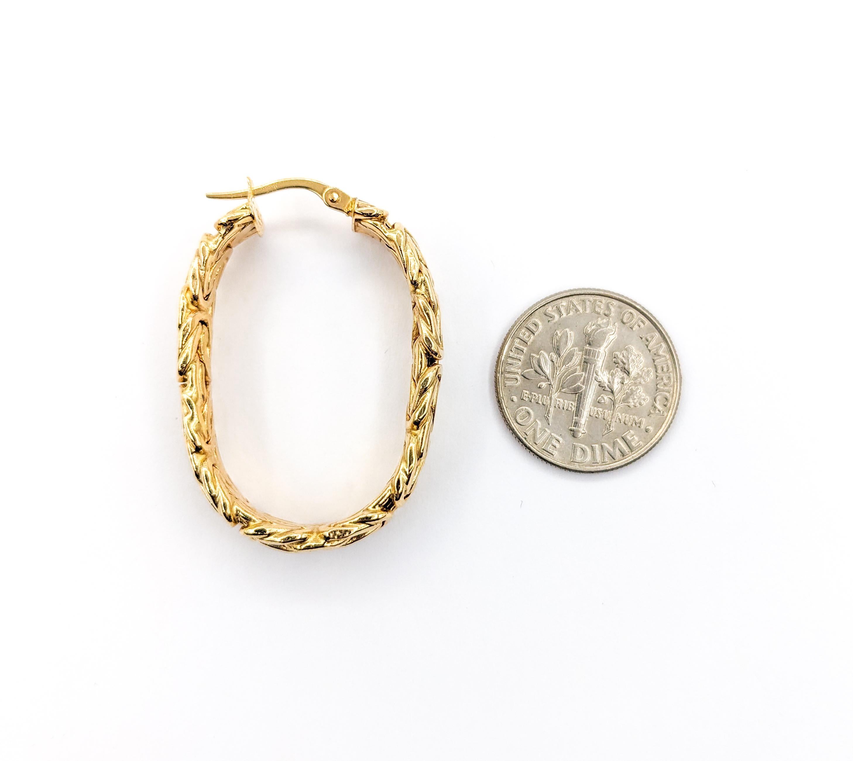 Flat Byzantine Hoop Earrings In Yellow Gold

Introducing these stunning Flat Byzantine Hoop Earrings, exquisitely crafted in 14kt yellow gold. These earrings showcase the intricate and timeless Byzantine design, known for its textured and detailed