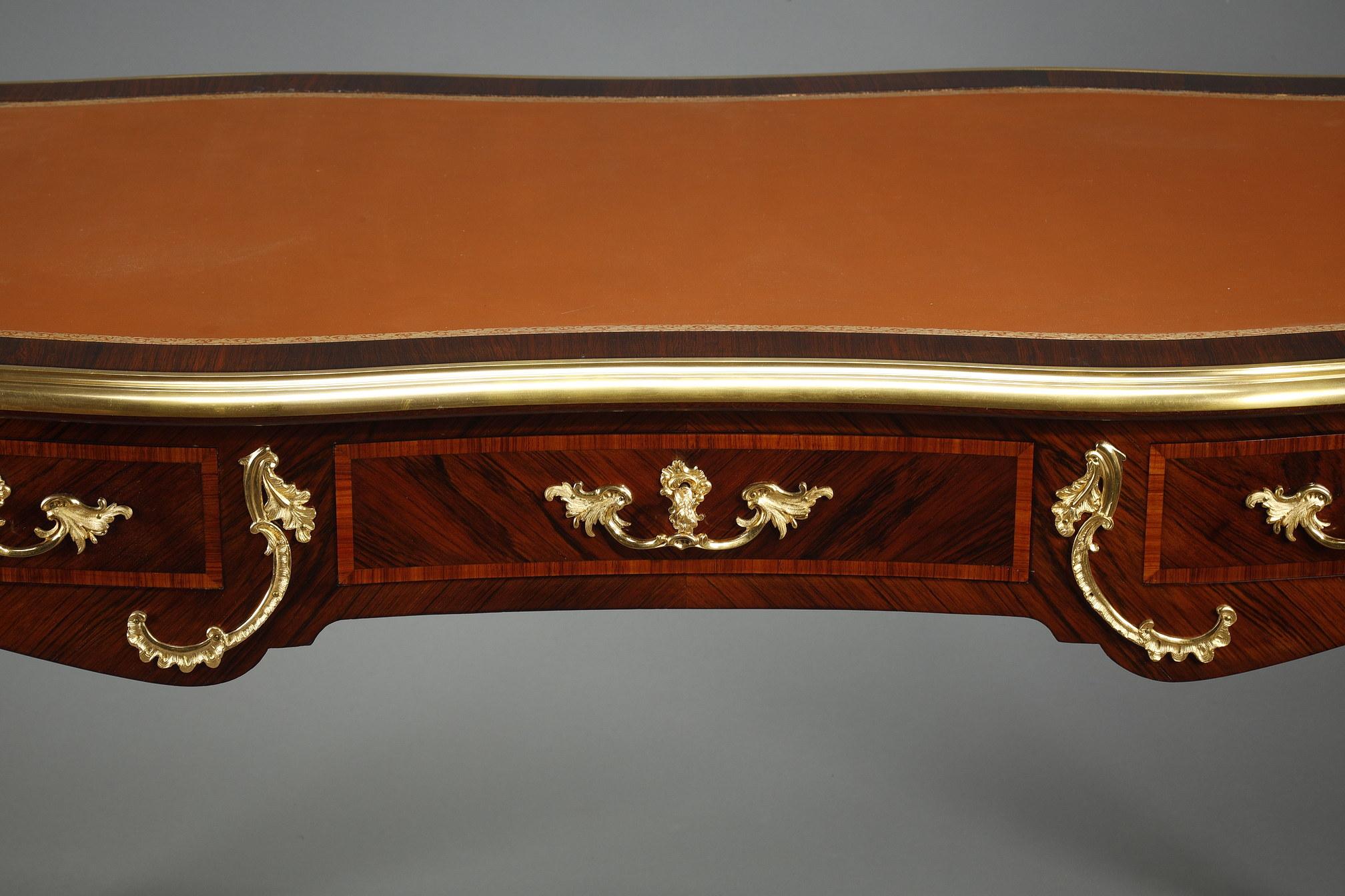 Flat desk of style Louis XV, stamped Maurice Rinck 5