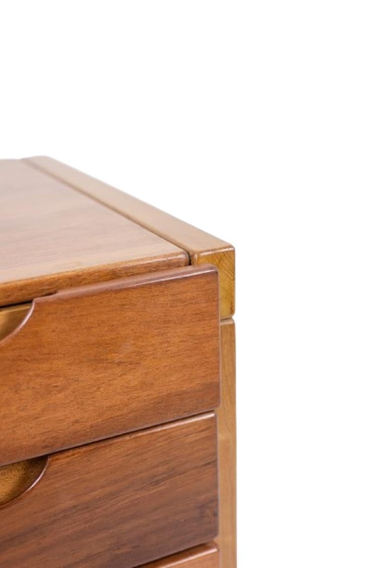 Flat desk with elm wood base, 6 drawers on the front. 1970s im Angebot 8