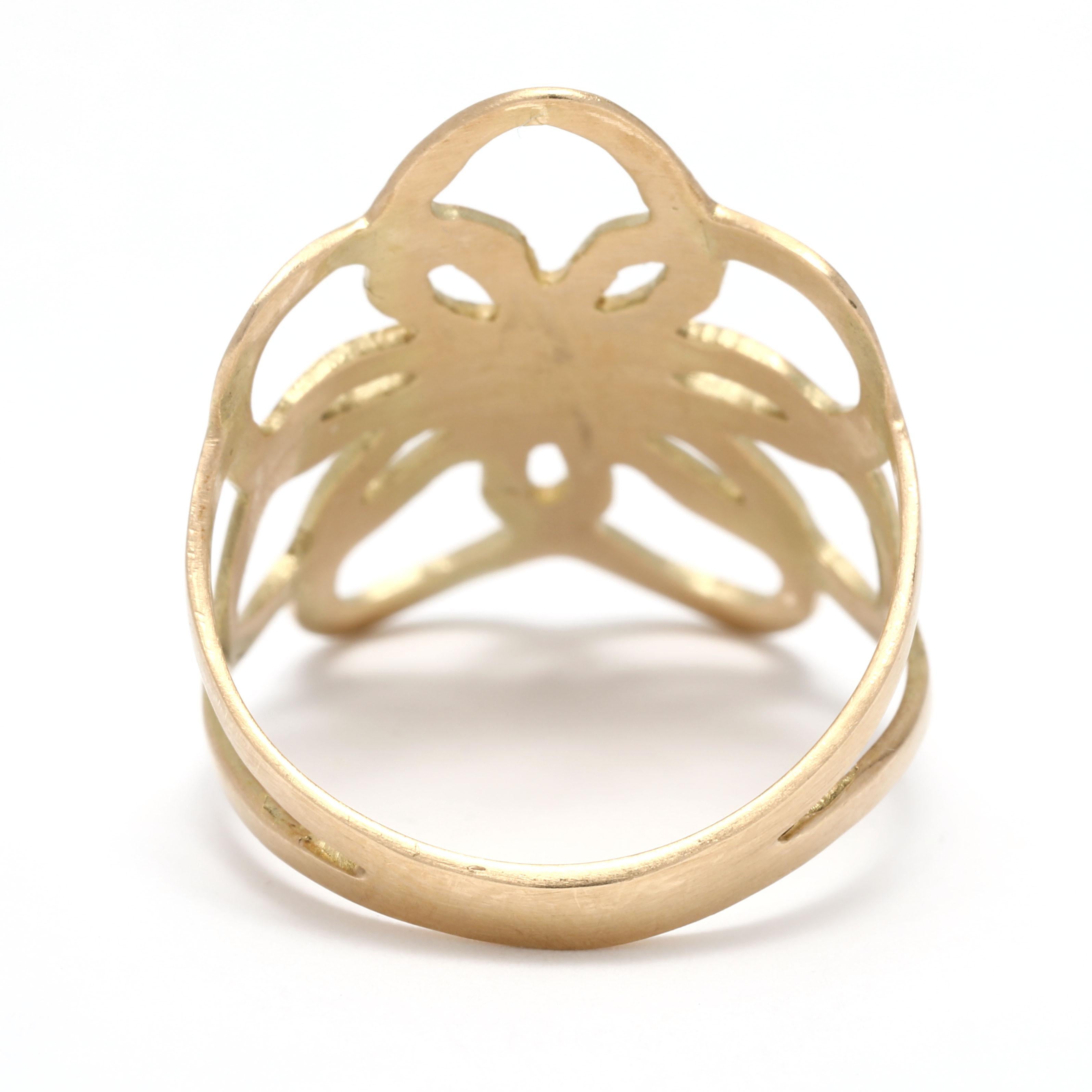 Flat Flower Statement Ring, 18K Yellow Gold, Ring, Simple Matte Finish In Good Condition For Sale In McLeansville, NC