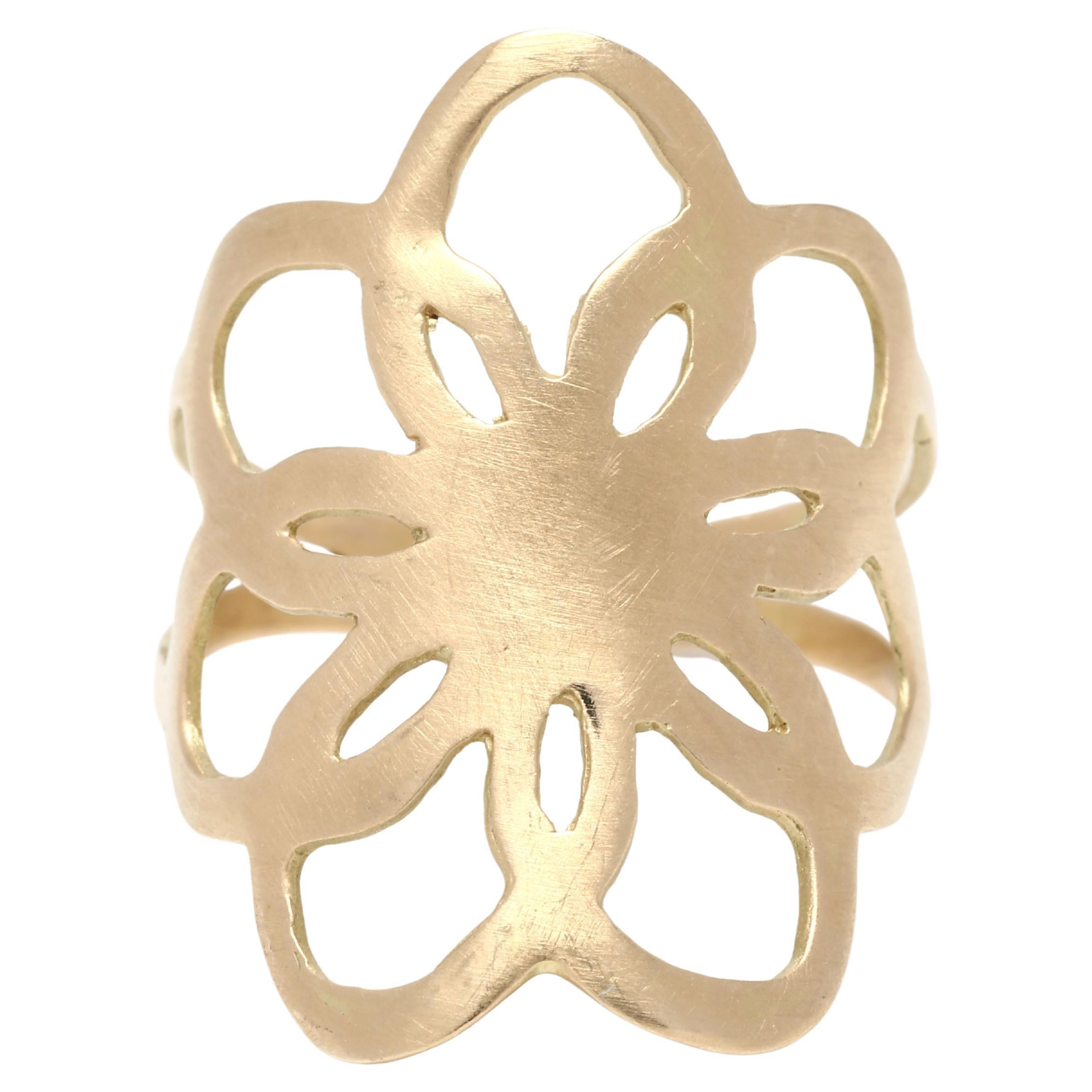 Flat Flower Statement Ring, 18K Yellow Gold, Ring, Simple Matte Finish For Sale