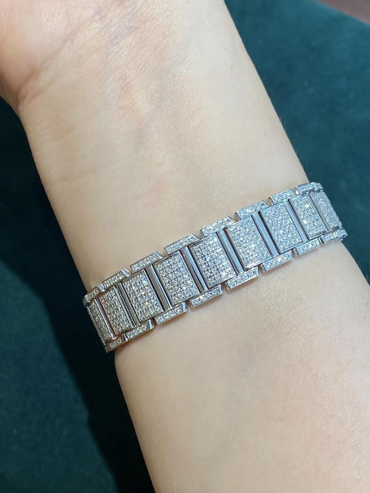 Modern Flat Link Diamond Pave Bracelet 8.50 Carat Total Weight in 18k White Gold For Sale