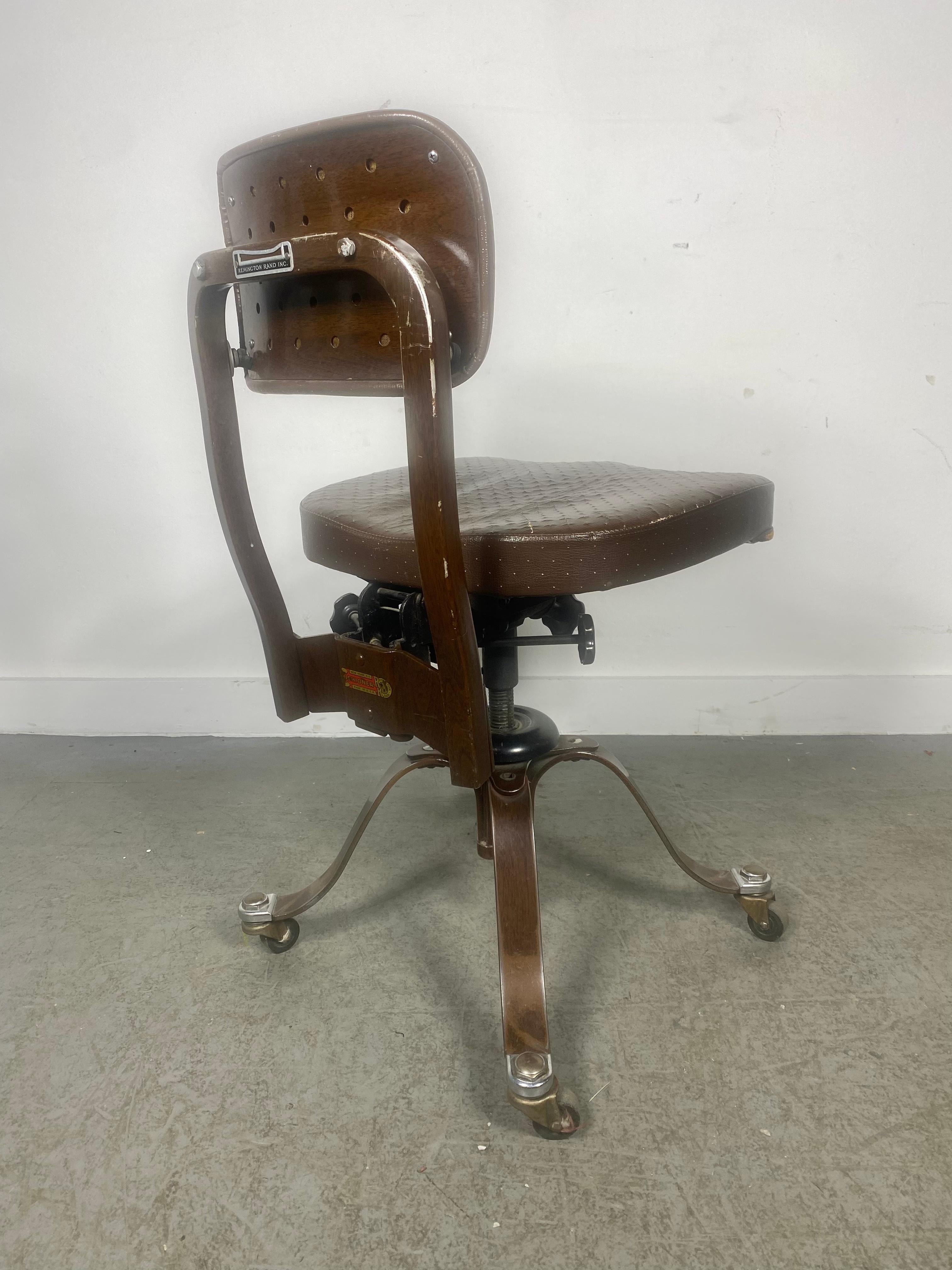 Flat Steel Industrial Task Chair by Remington Rand..original , pure unmolested In Good Condition For Sale In Buffalo, NY