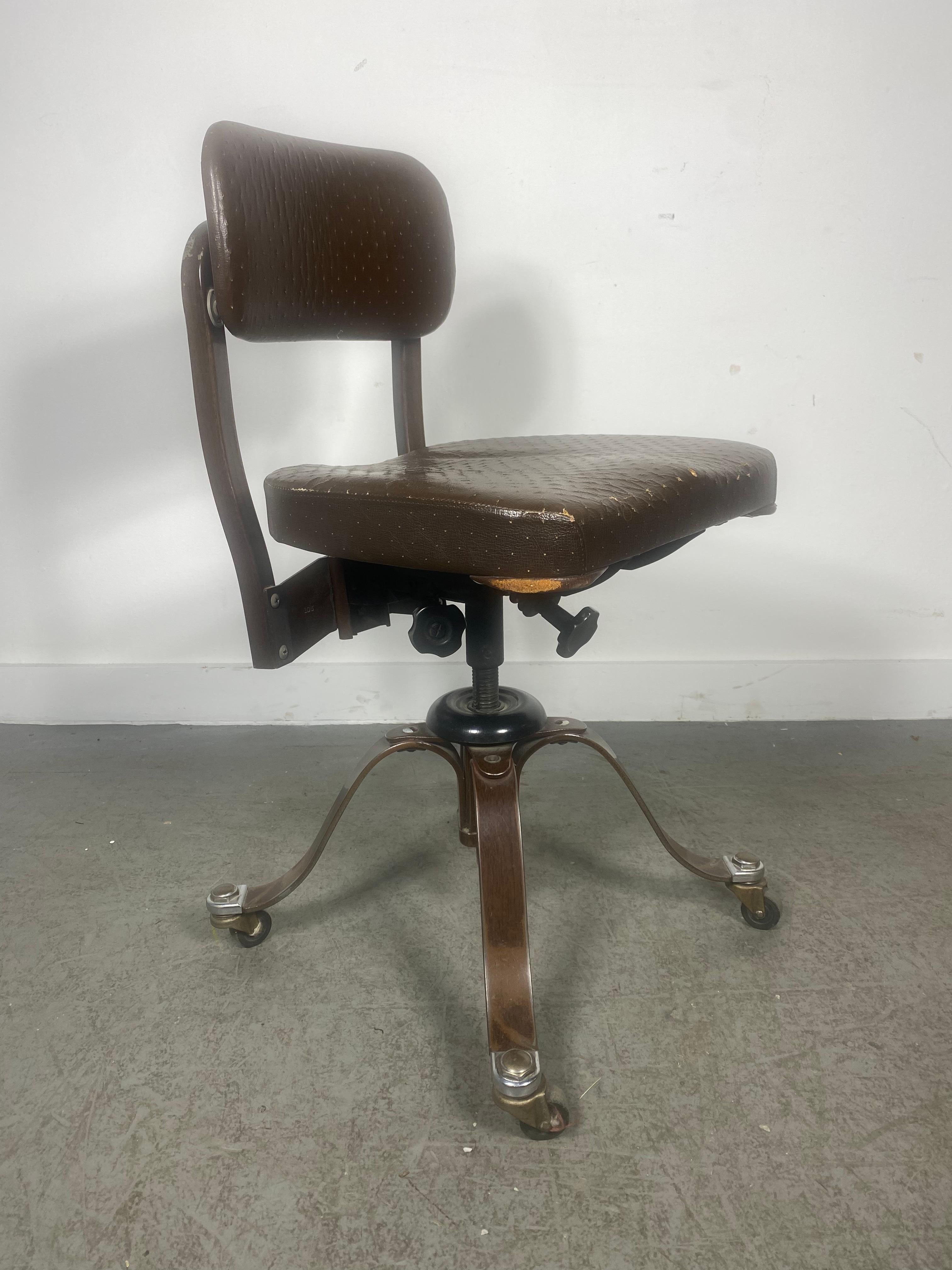 Mid-19th Century Flat Steel Industrial Task Chair by Remington Rand..original , pure unmolested For Sale