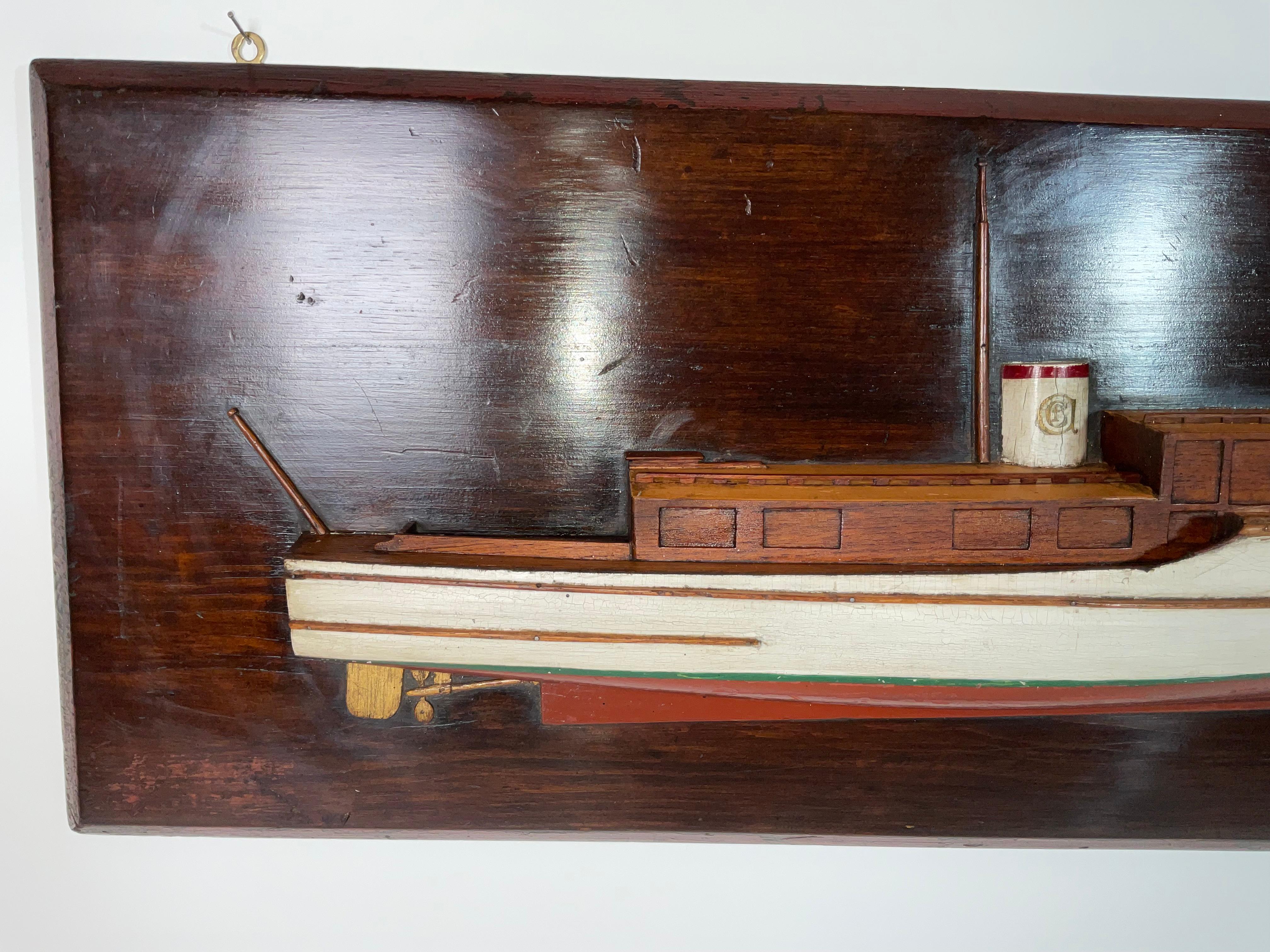 Bois Flat Top Motor Yacht Half Model of a Trumpy en vente