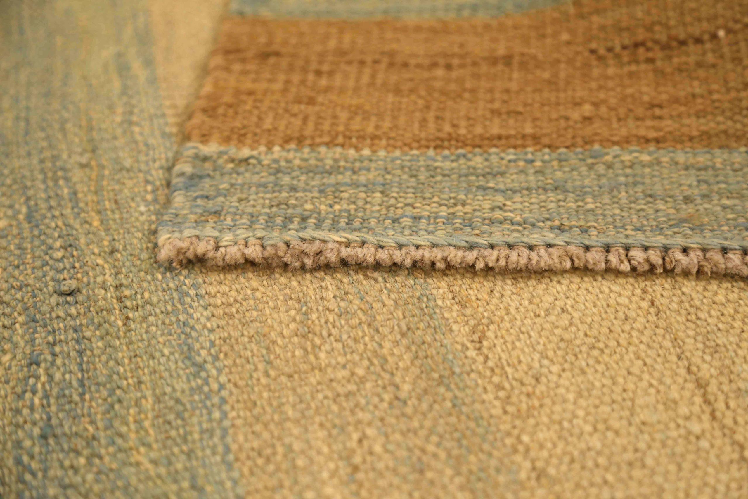 Flachgewebte Teppiche Circa 1990 - 53671 (20. Jahrhundert) im Angebot