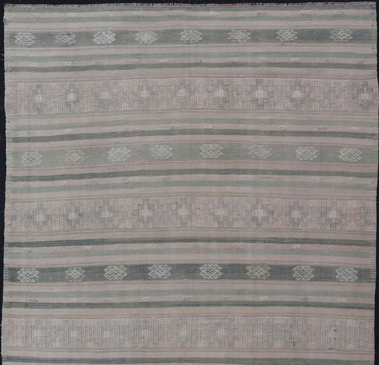 Flat-Weave Hand Woven Kilim with Embroideries in Taupe, Tan, Blue and Gray In Good Condition For Sale In Atlanta, GA