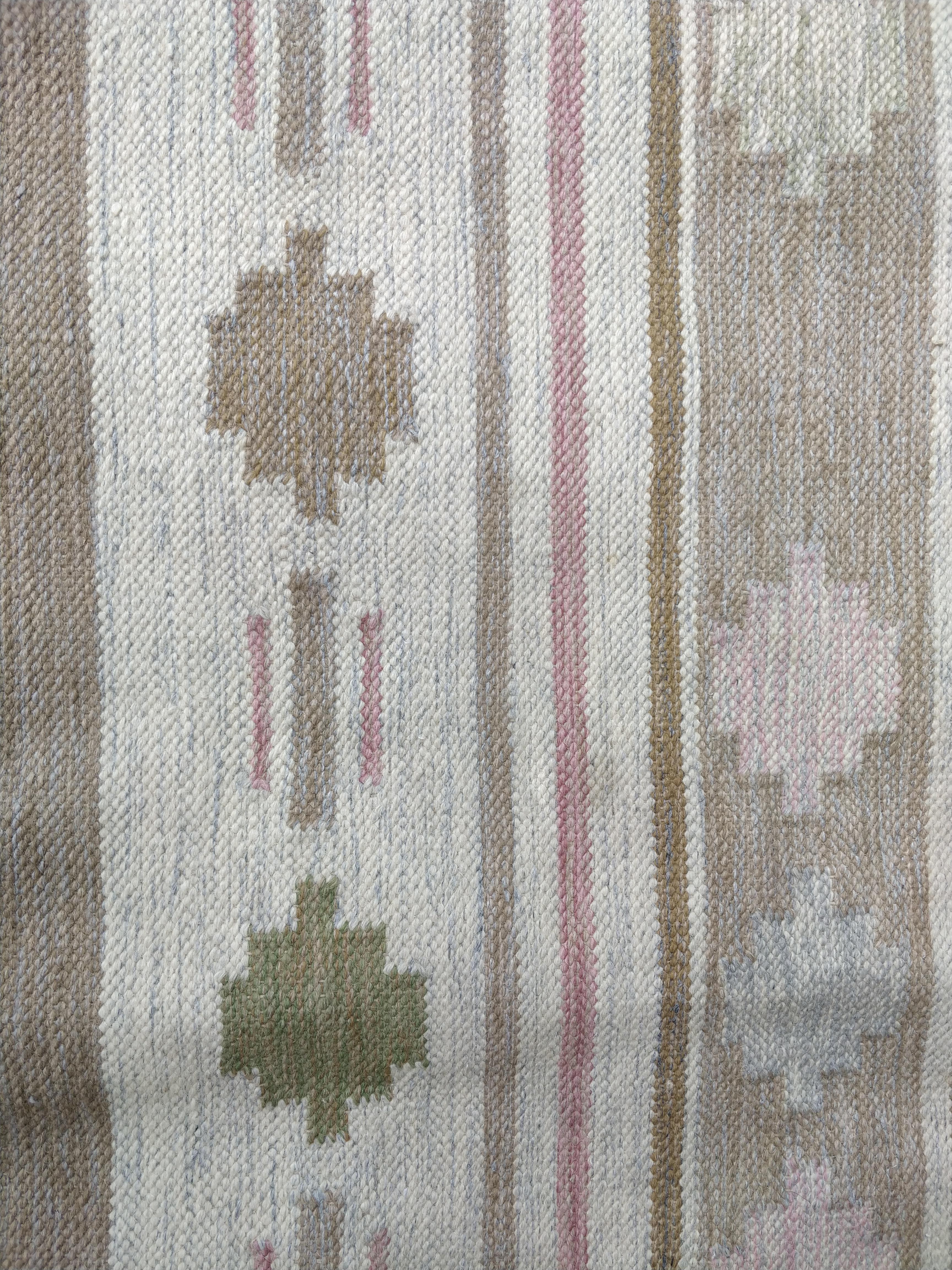  Flat-weave Kilim carpet by Swedish textile designer Anna Johanna Ångström   For Sale 2