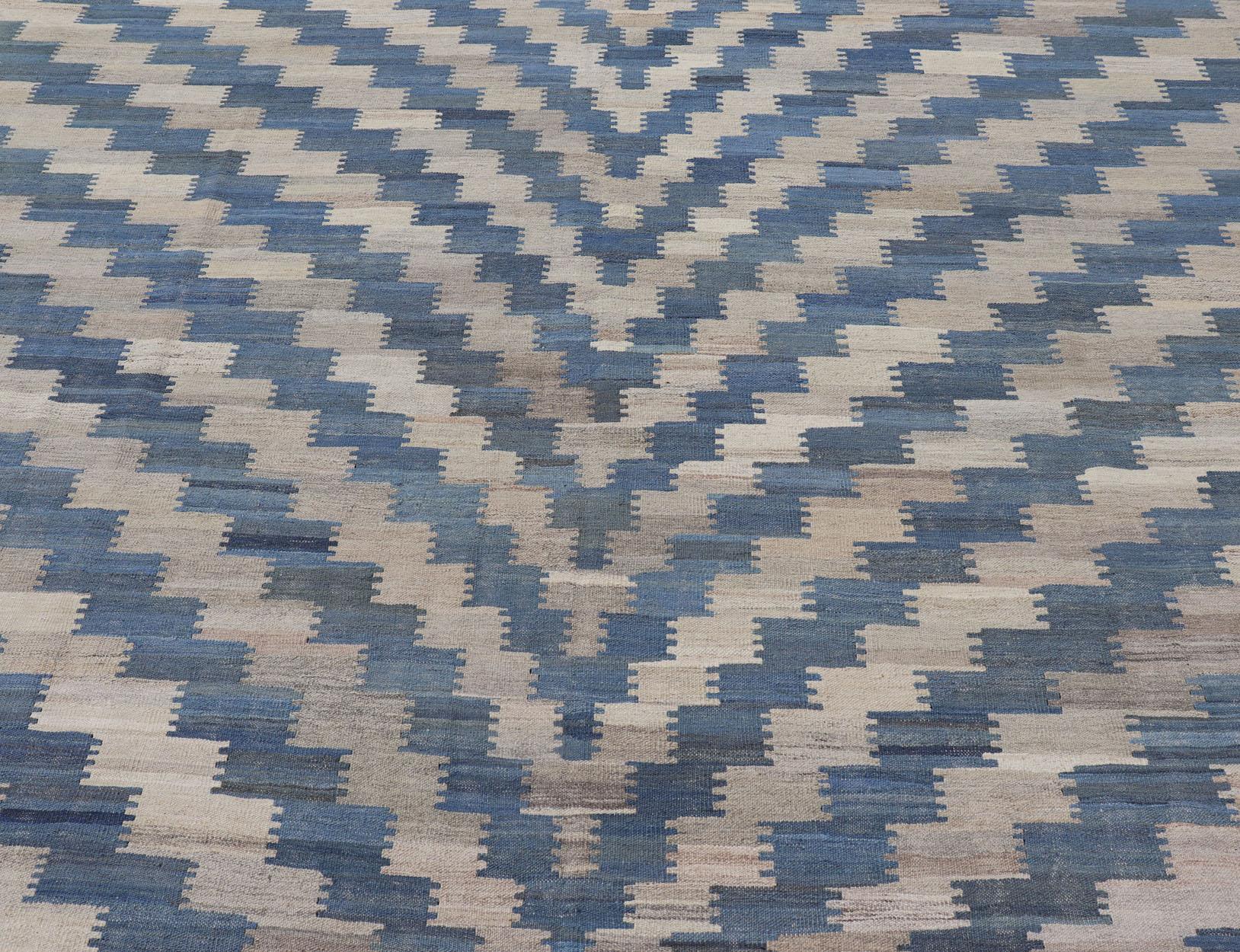 Flat-Weave Kilim Rug with a Modern Design in Blue, and Creams For Sale 4