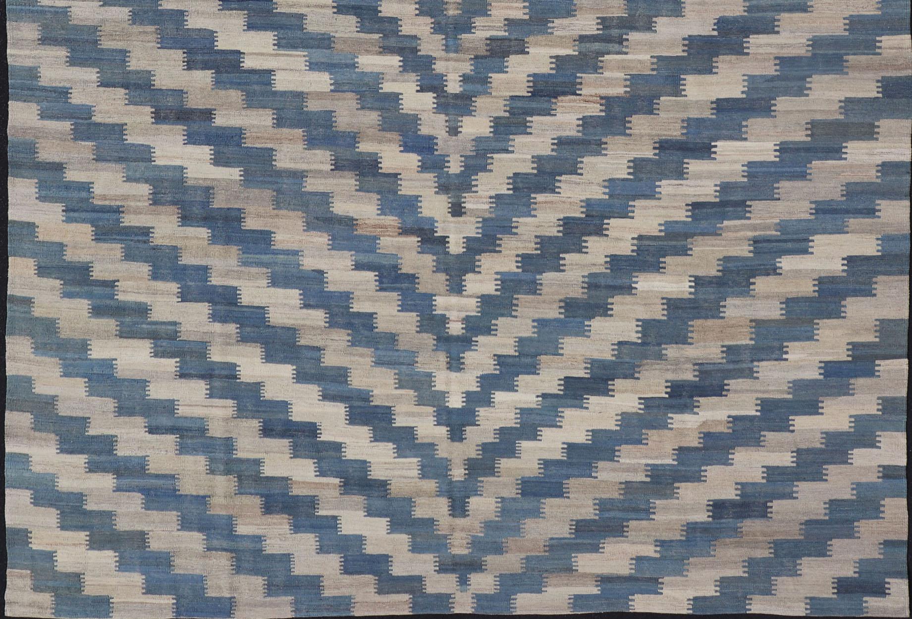 Hand-Woven Flat-Weave Kilim Rug with a Modern Design in Blue, and Creams For Sale