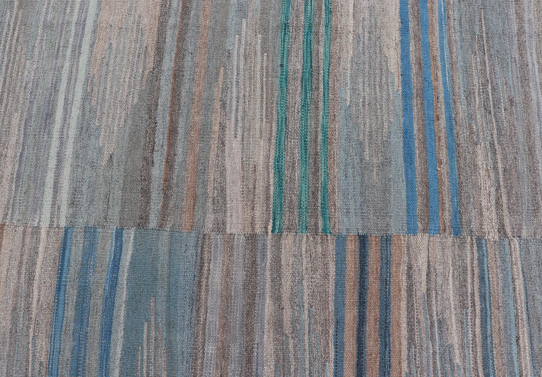 Mehrfarbiger geflochtener Flachgewebe-Kelim-Teppich mit modernem Design im Angebot 1