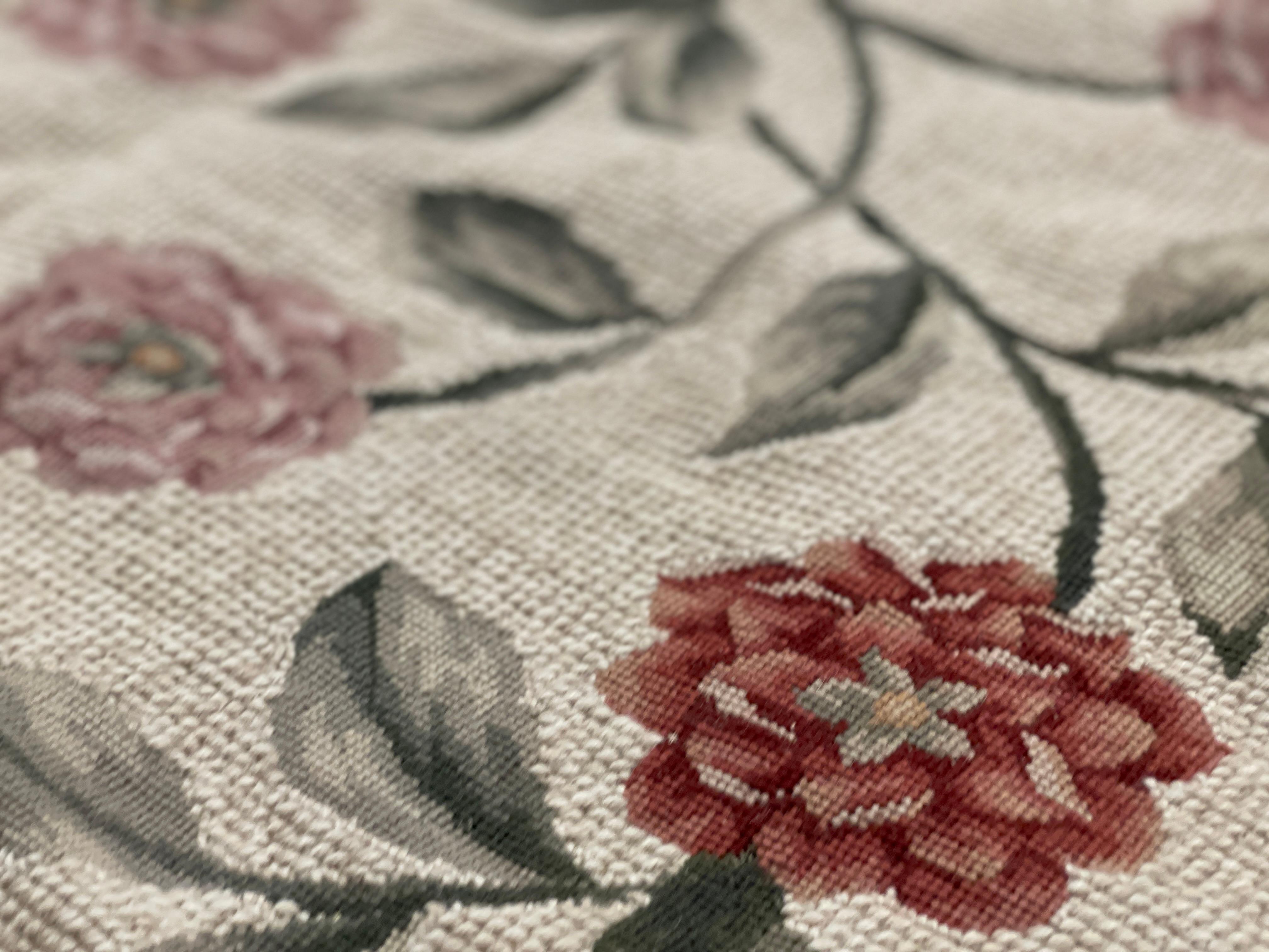 Flat Weave Rug Ivory Handwoven Carpet Floral Livingroom Rugs for Sale Home Decor im Zustand „Hervorragend“ im Angebot in Hampshire, GB