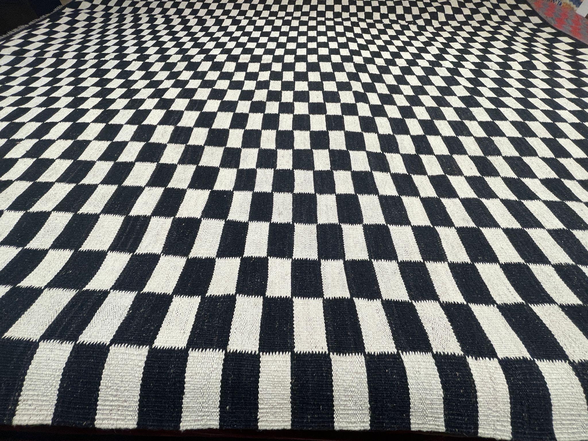 Flat-weave rug Swedish style Black White Mazandaran Kilim Scandinavian Modern For Sale 11