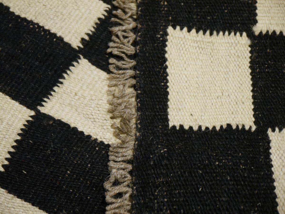 Flat-weave rug Swedish style Black White Mazandaran Kilim Scandinavian Modern For Sale 2