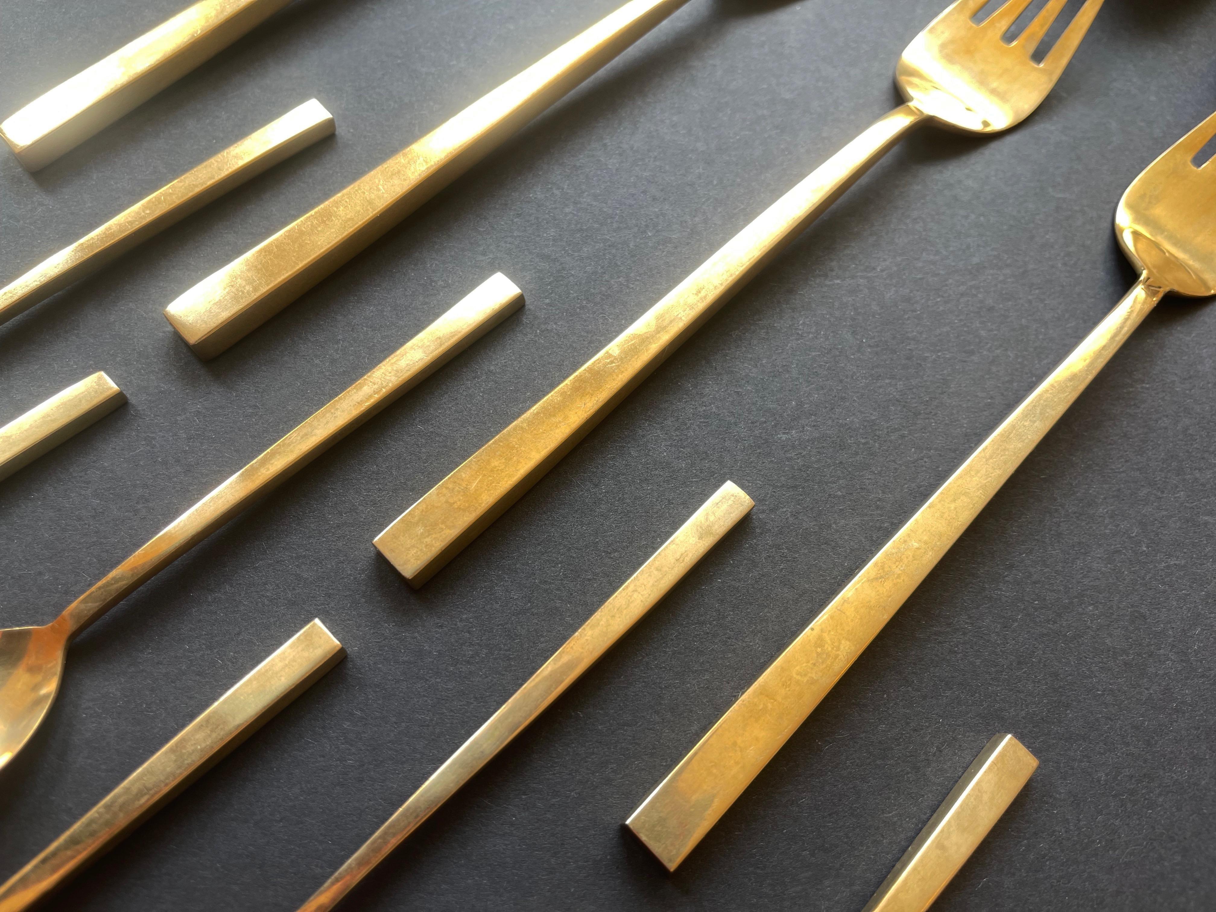 20th Century Flatware Bernadotte 'Scanline' 6 Person Cutlery Set, 39 Pieces, Mid-Century For Sale
